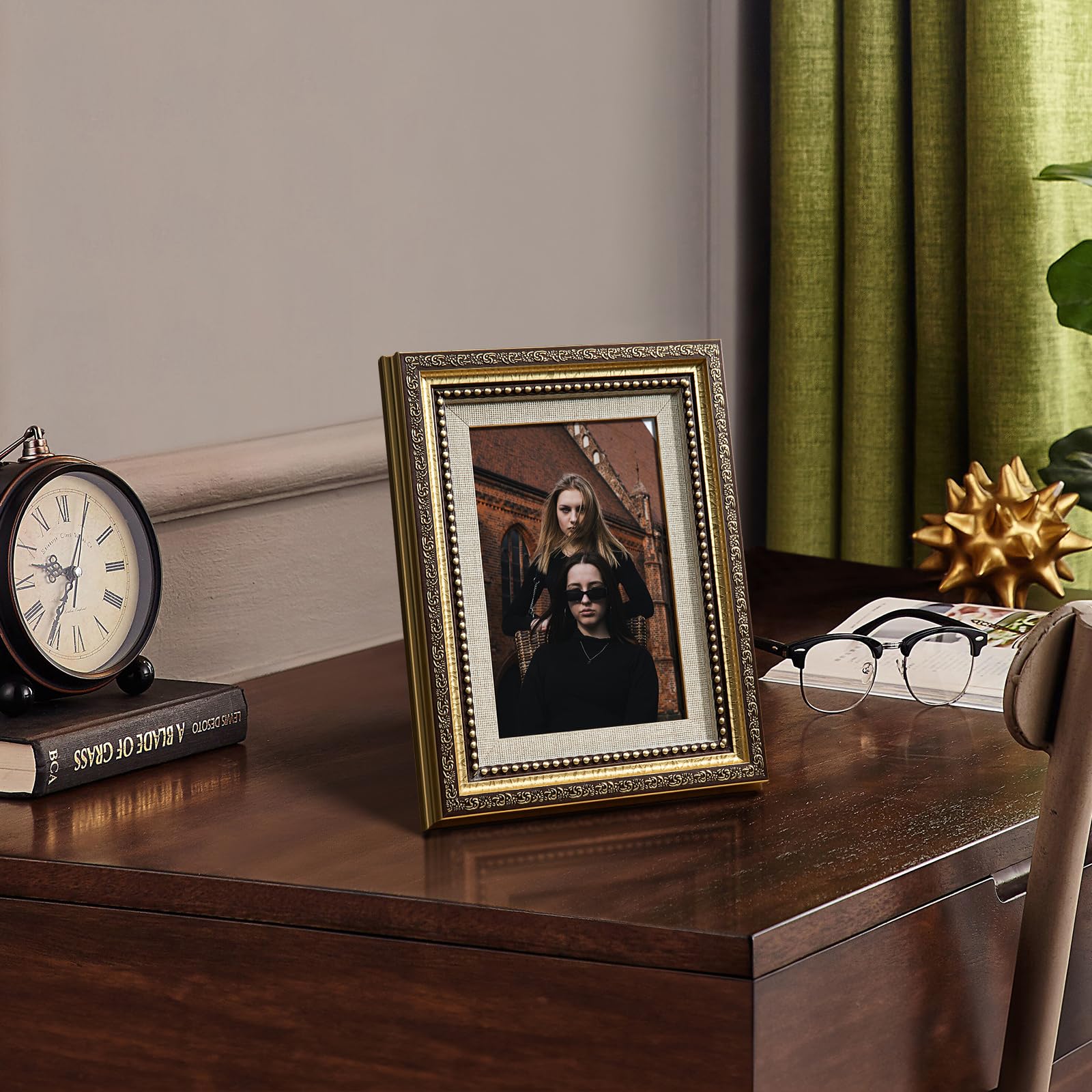 HappyHapi 4x6 Picture Frame Gold, 1 Pack Vintage Picture Frames for Wall or Tabletop Display, Gold 4 x 6 Photo Frame for Wall De