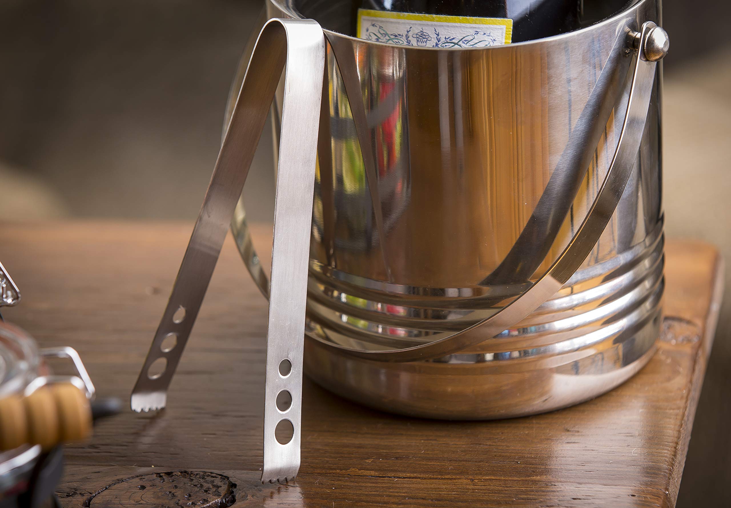 Tablecraft Stainless Steel Ice Tongs  6.75''  Metallic