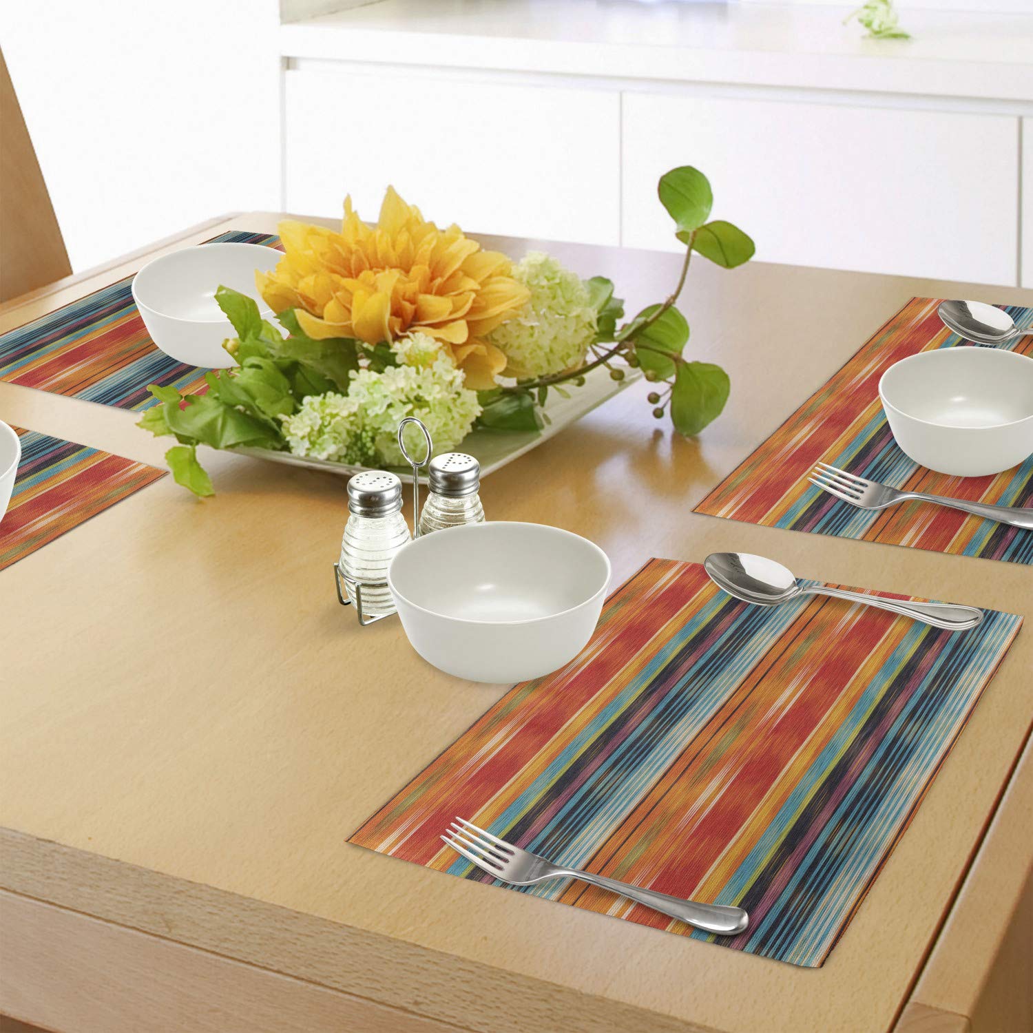 Lunarable Mexican Place Mats Set Of 4, Abstract Vibrant Vintage Aztec Motif Gradient Blurred Lines Ecuador Crafts Image, Washabl