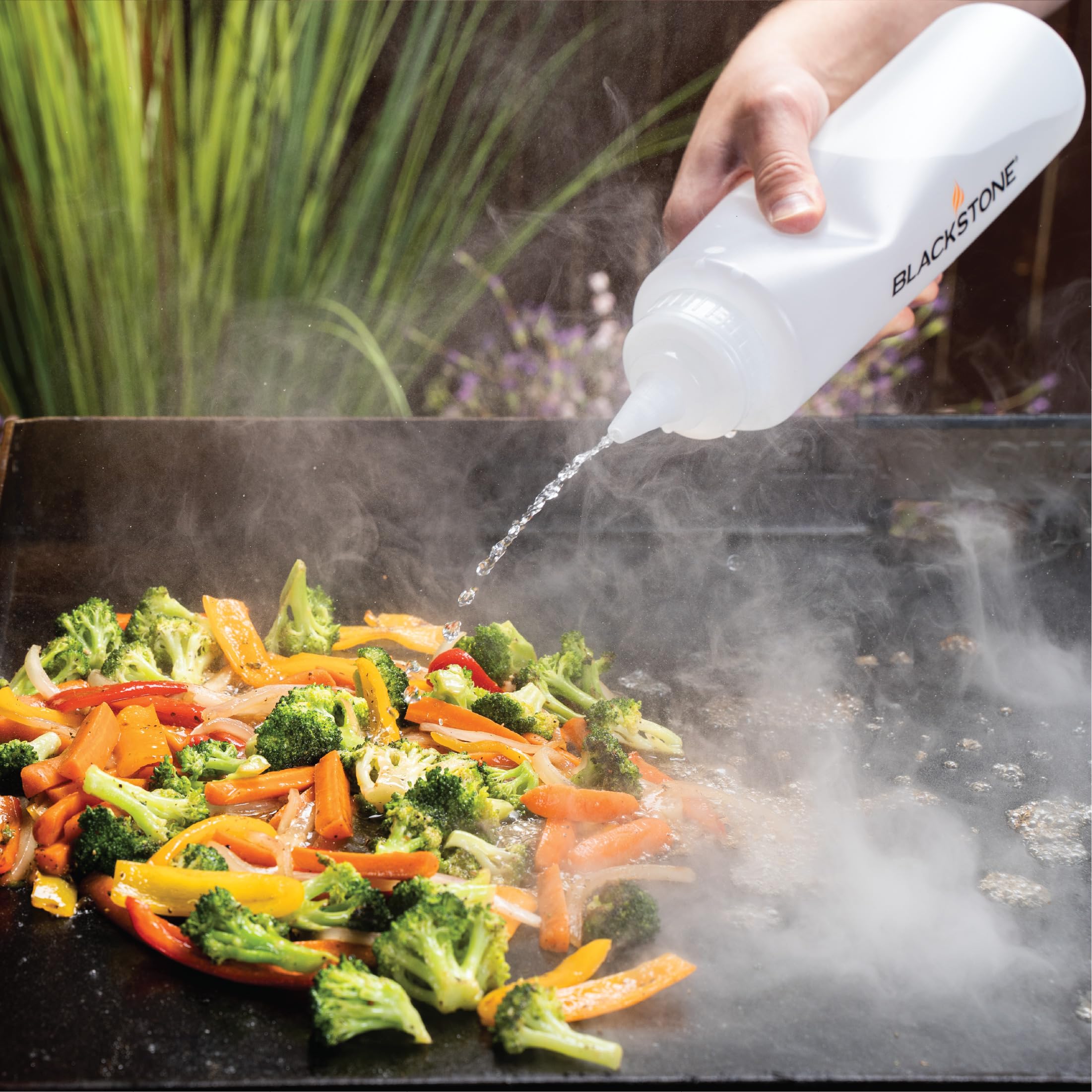 Blackstone 5071 32 Oz Plastic Squeeze Bottle Set With Twisting Lids, 2-Pack