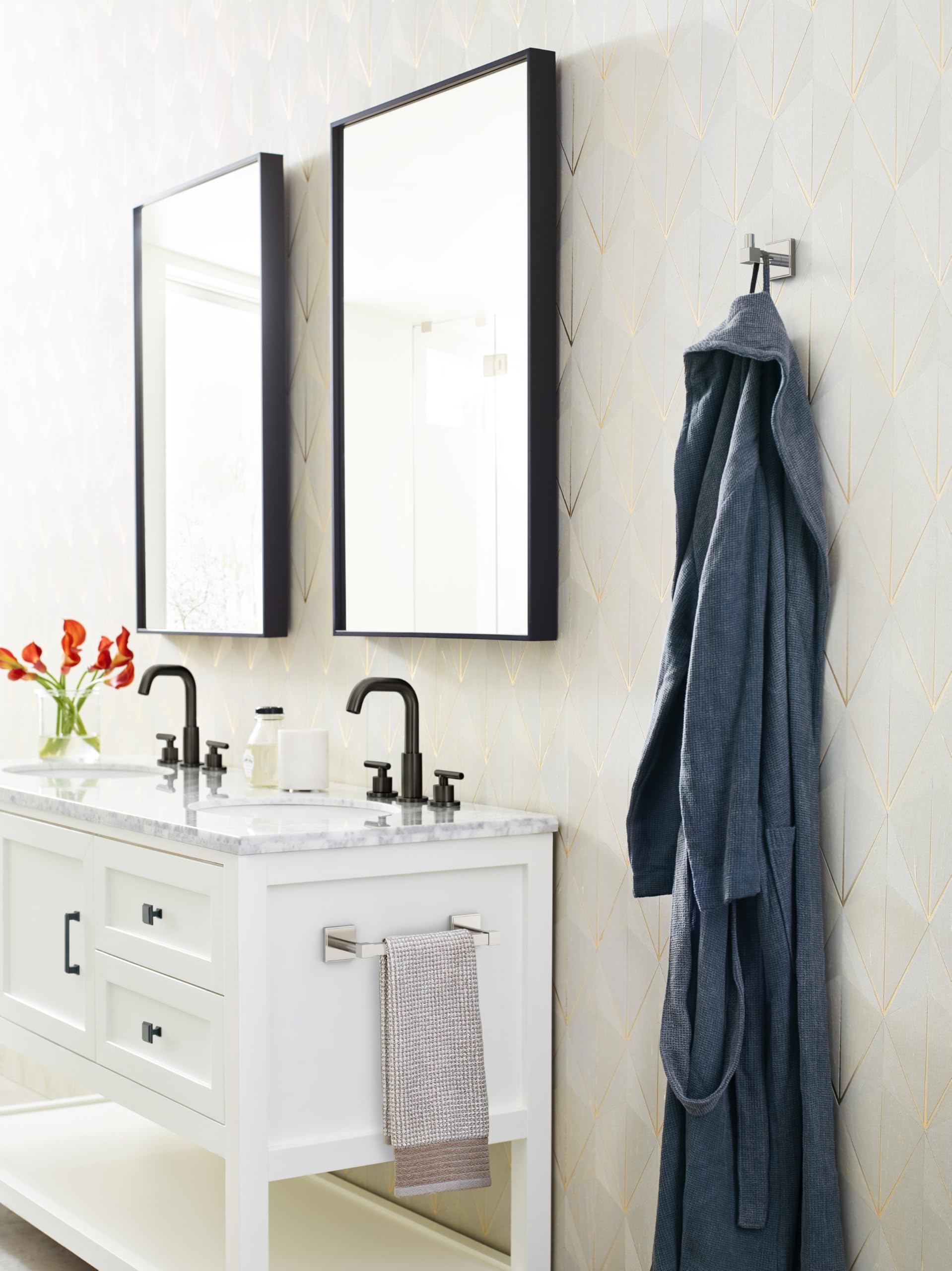 Amerock Appoint Polished Nickel 8 Inch (203Mm) Towel Bar, Bh36075Pn