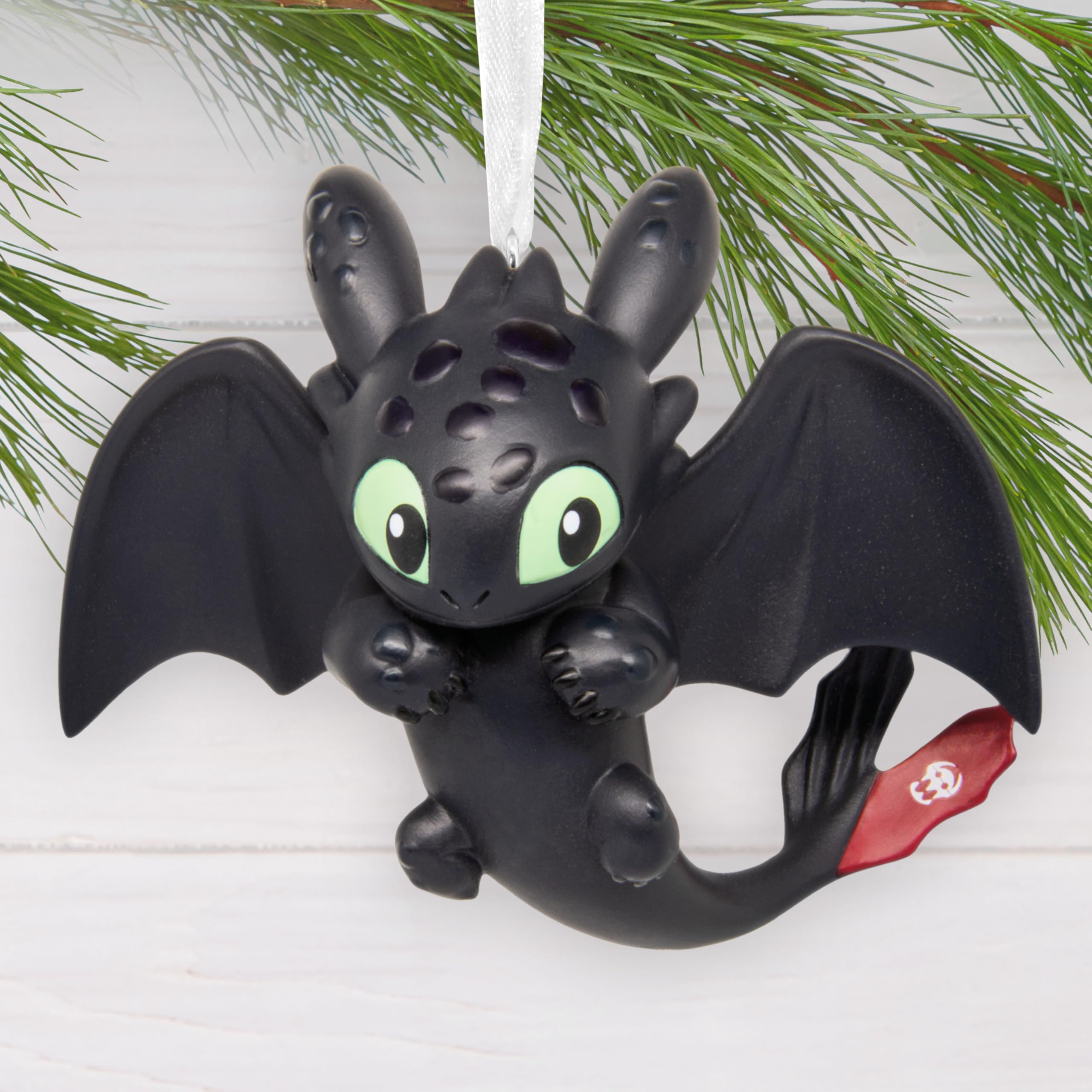 Hallmark DreamWorks Dragons Toothless Christmas Ornament, Movie Gifts
