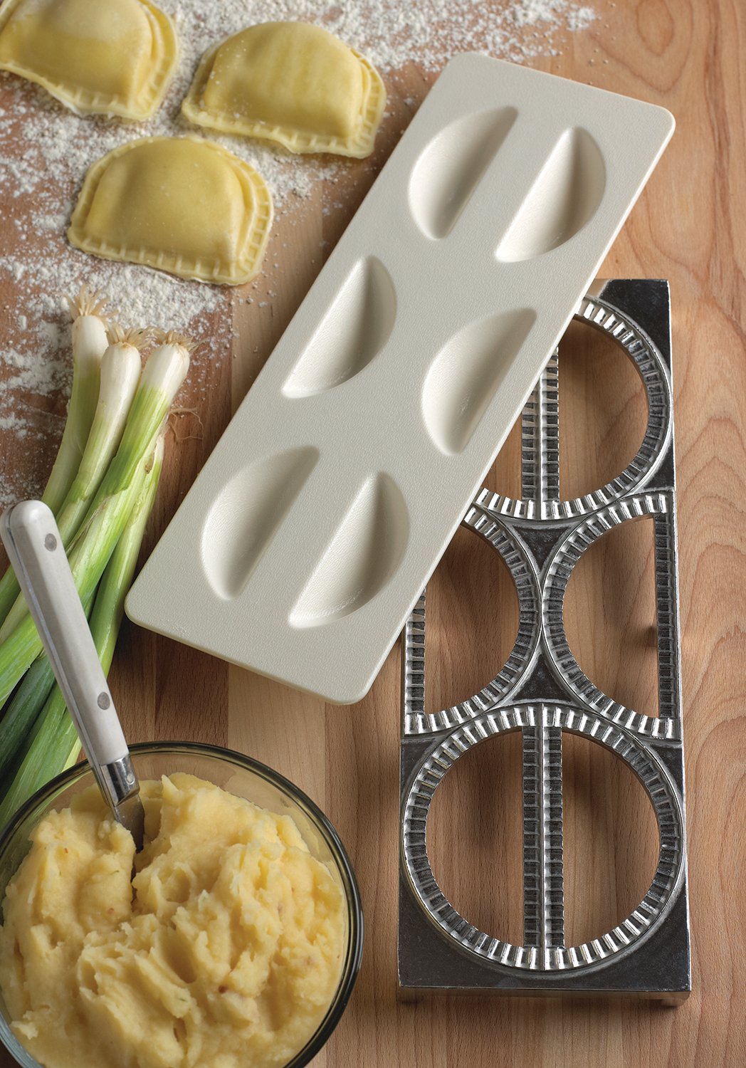 Fox Run Pierogi Maker, 4 X 10.5 X 1 Inches, Metallic