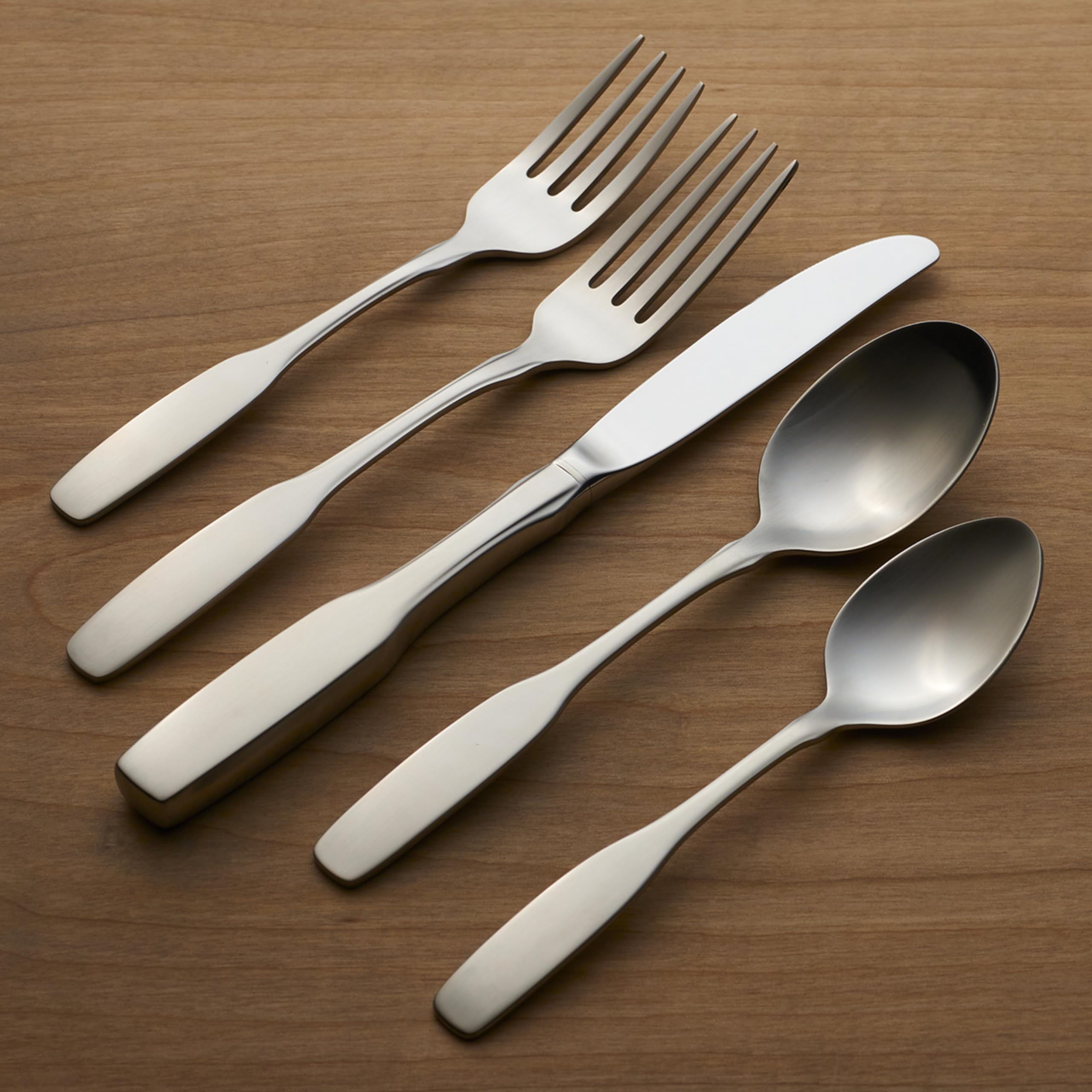 Oneida Paul Revere 5-Piece Flatware Set, Service For 1