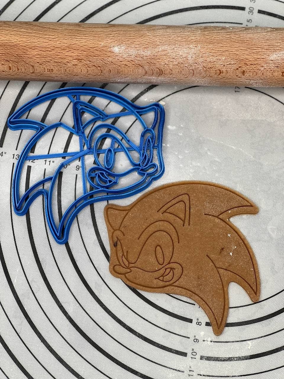 Sonic Head Cookie Cutter & Mold 4.75    Inches Produced By 3D Kitchen Art