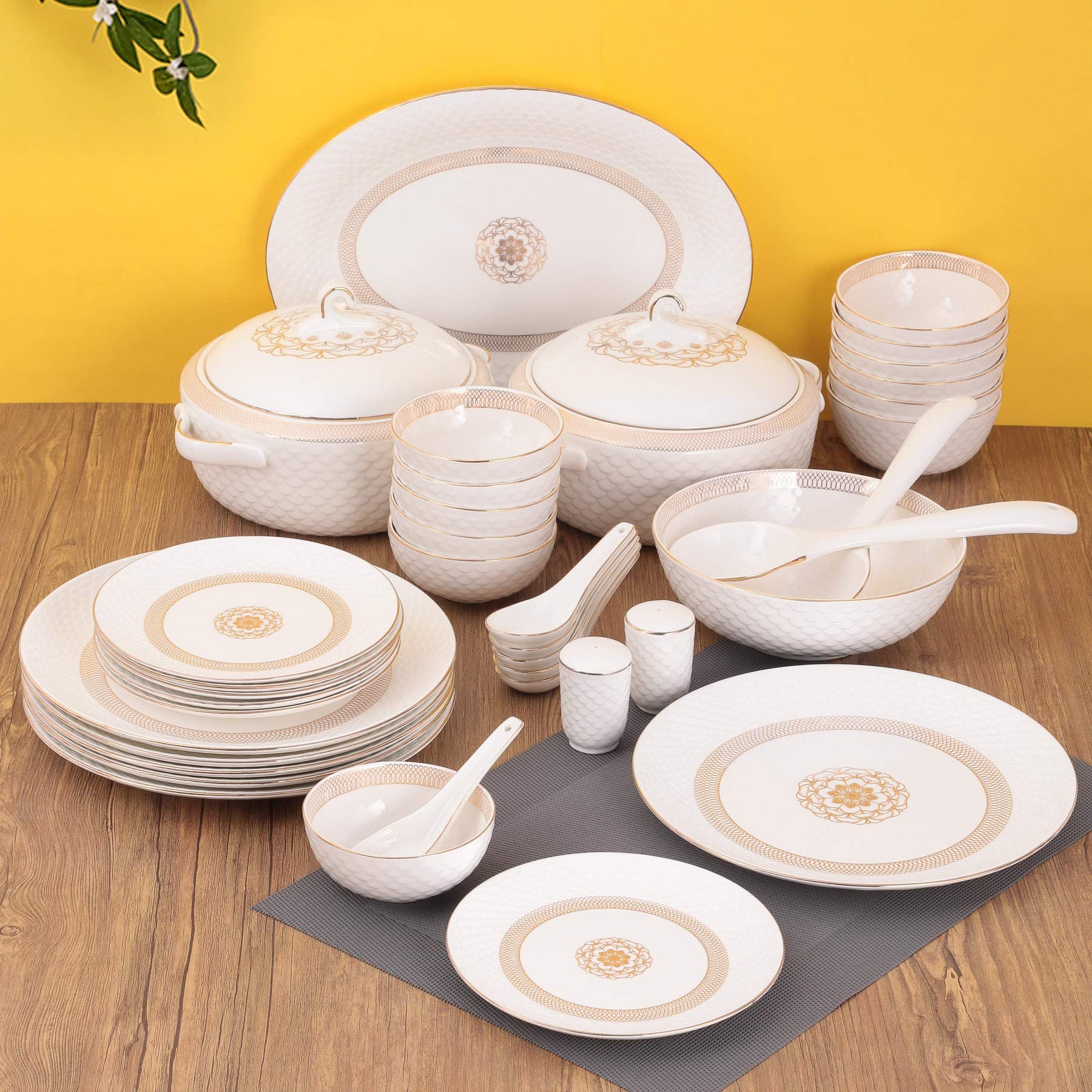 Clay Craft Fine Ceramic Ripple Dinner Set Of 40 Pieces, Dreamer Real 22K Gold, Multicolor, For Family Of 6, Dinner Set Ceramic, 
