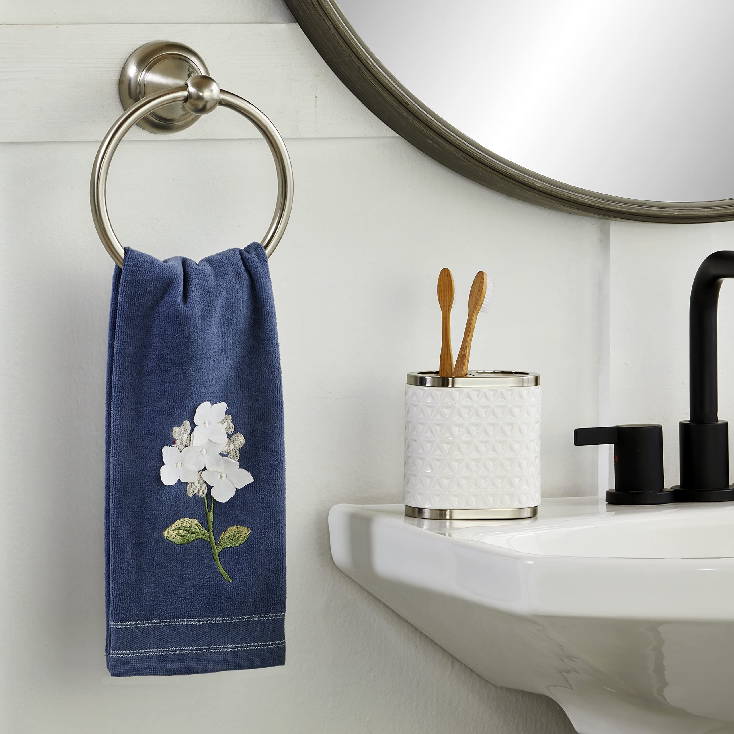 SKL Home by Saturday Knight Ltd. Farm Hydrangea Hand Towel (2-Pack)  Blue