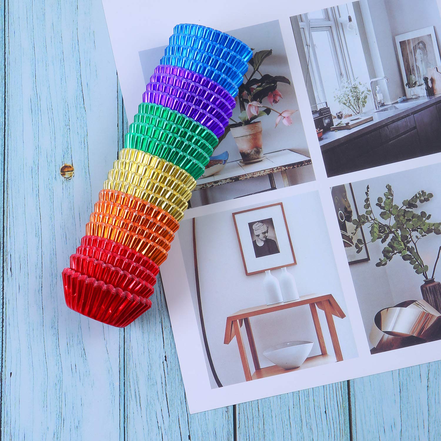 Elcoho 600 Pieces 1.25 Inch Mini Foil Metallic Cupcake Liners Muffin Paper Cases Baking Cups, 6 Colors