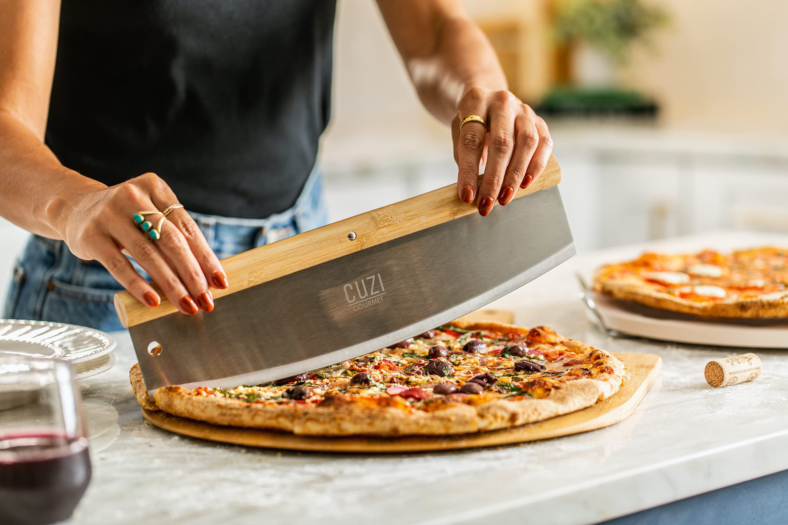 Cuzi Gourmet Xl 4-Piece Pizza Stone Set - 15'' Thermal Shock Resistant Cordierite Pizza Baking Stone, 22'' Natural Bamboo Pizza