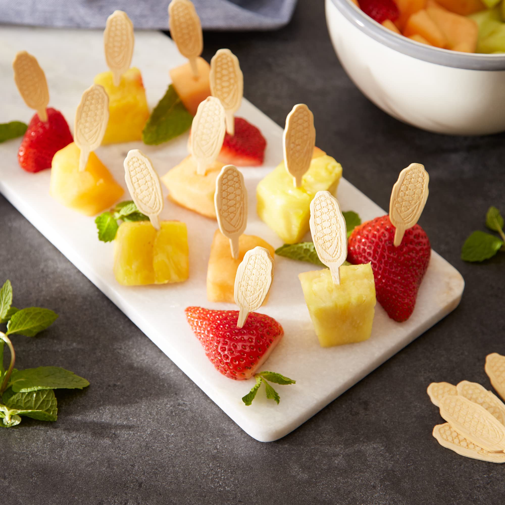 Rsvp International Corn On The Cob Holders/Appetizer Picks Set Protect Hands From Heat & Mess, Disposable, 50-Count, Bamboo