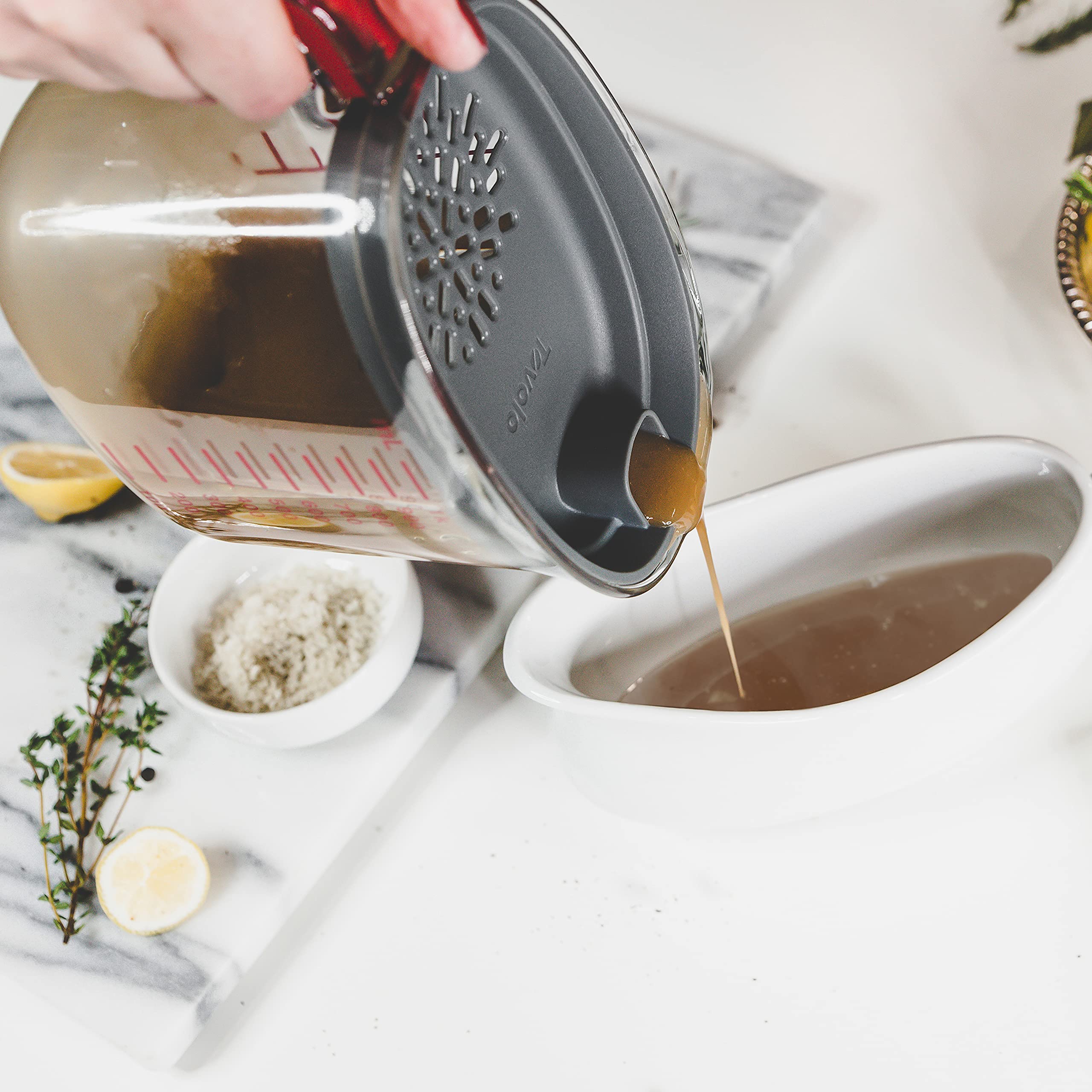 Tovolo Gravy Boat Strainer Fat Seperator Cup Kitchen Gadget For Measuring, Pouring, And Other Food Or Meal Prep, 1 Ea, Clear/Cha