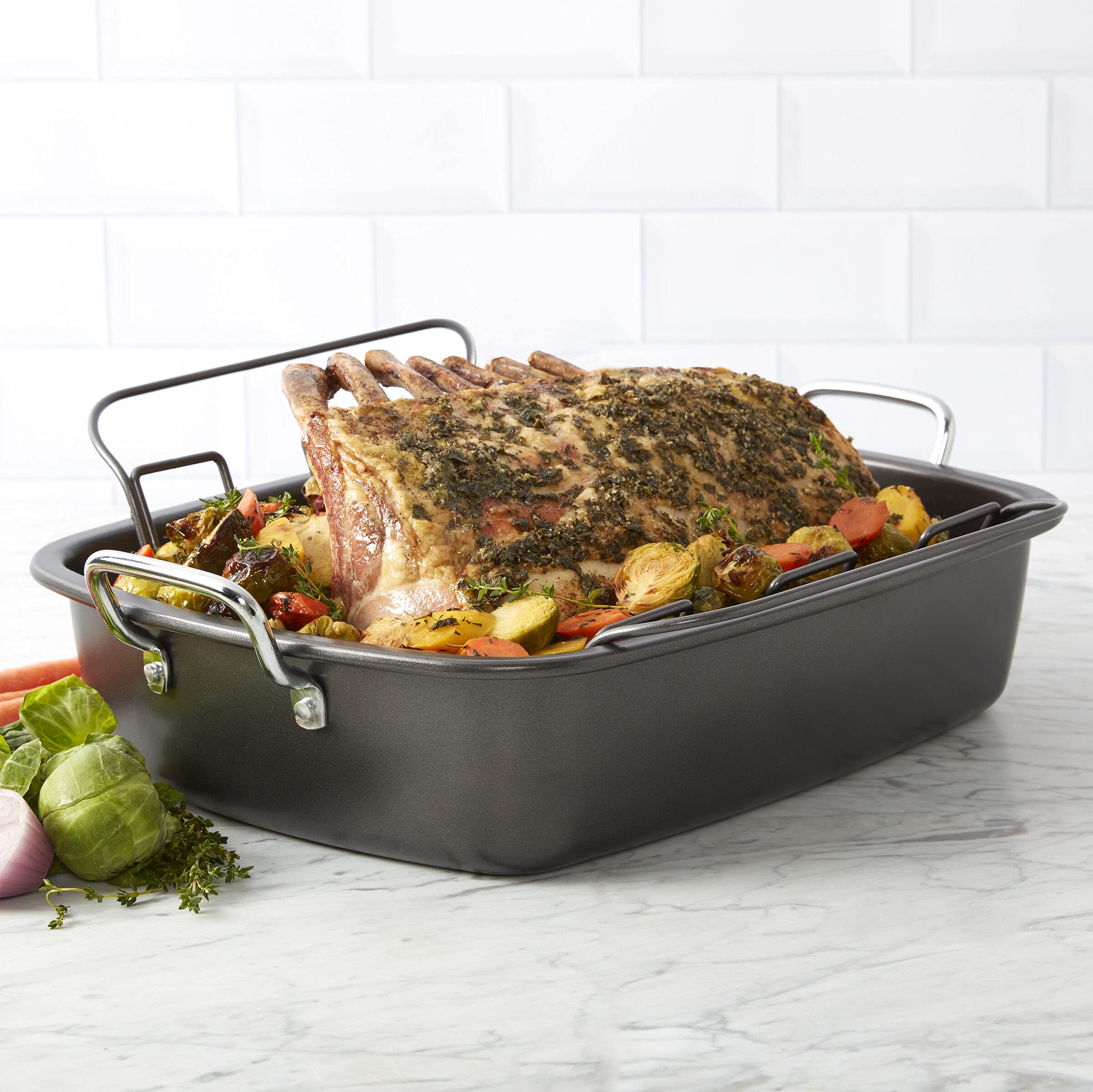 Chicago Metallic Nonstick Roaster With Floating Rack, 18-Inch-By-13-Inch, Black