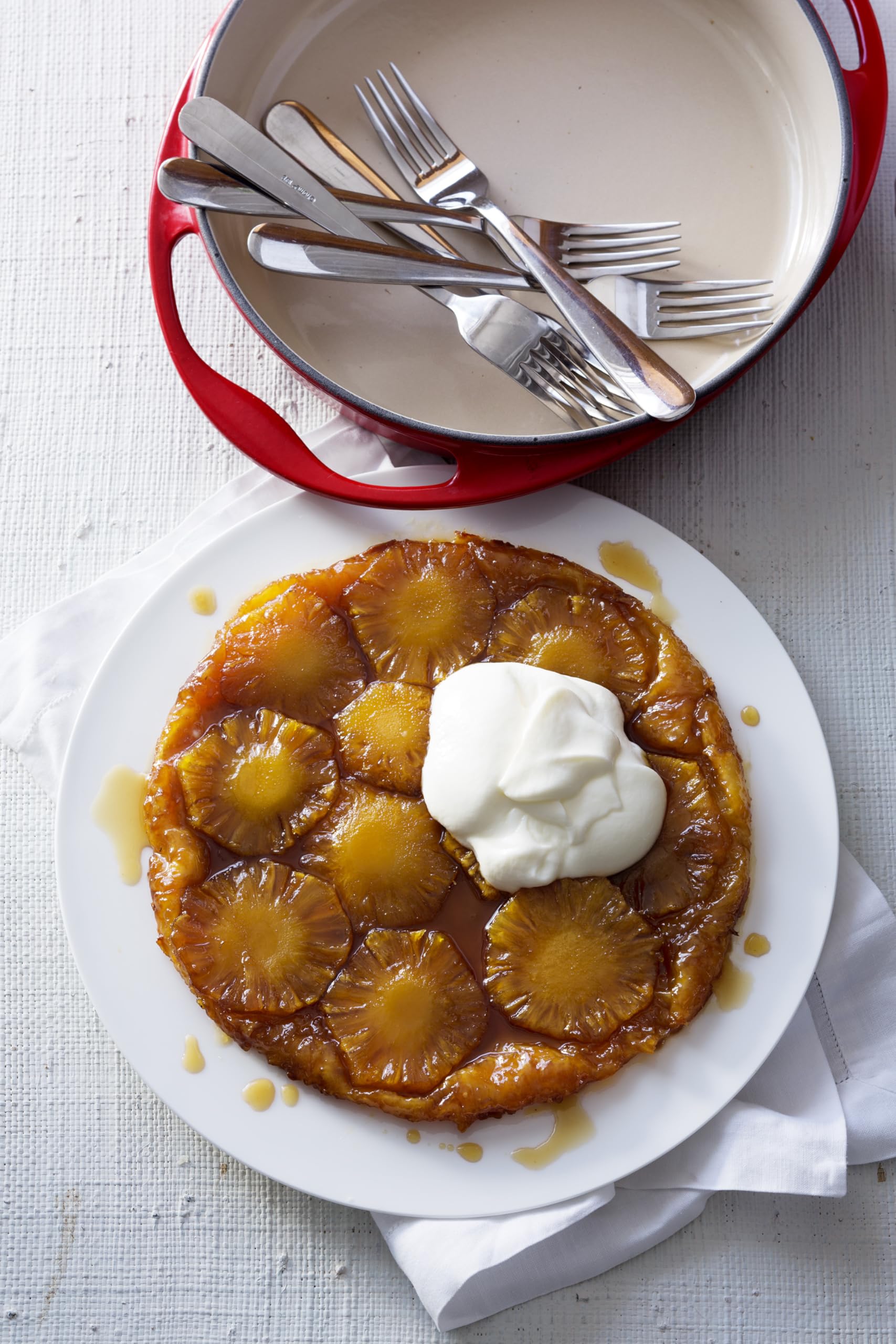 Le Creuset Enameled Cast Iron Tatin Dish, 2 Quart, Cerise