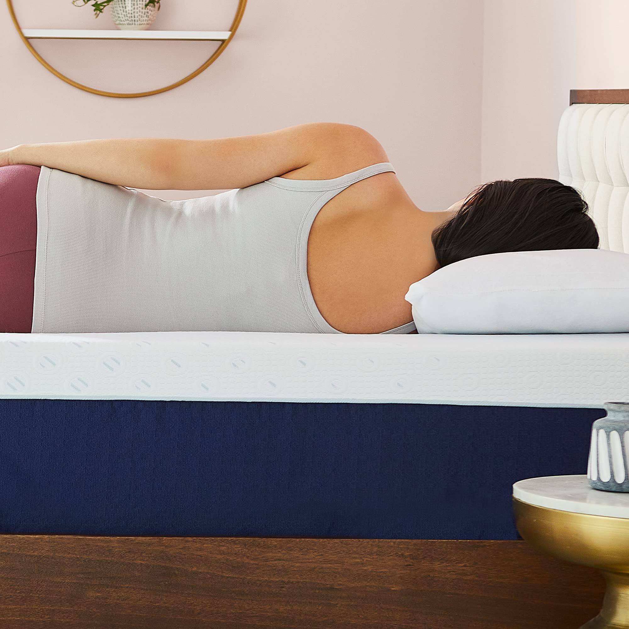 Sleep Innovations Shiloh 14 Inch Memory Foam Mattress with Ventilated Suretemp?Foam for Breathability  Full Size  Bed in a Box  Medium Firm Support White