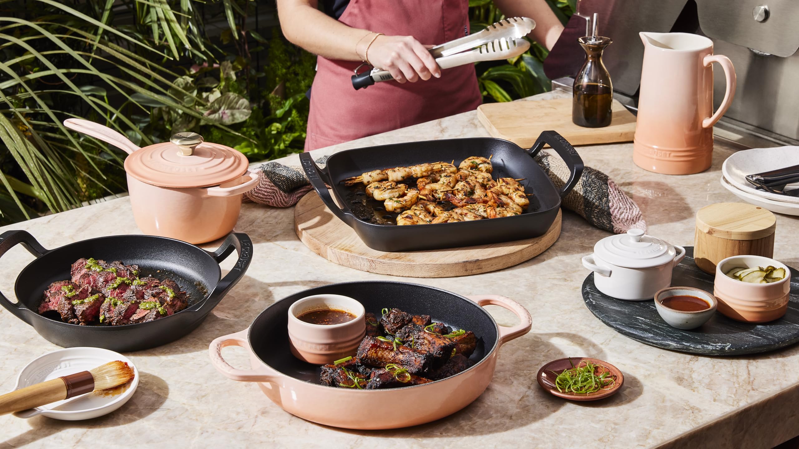 Le Creuset Enameled Cast Iron Signature Round Saucepan With Lid, 1.75Qt., Peche