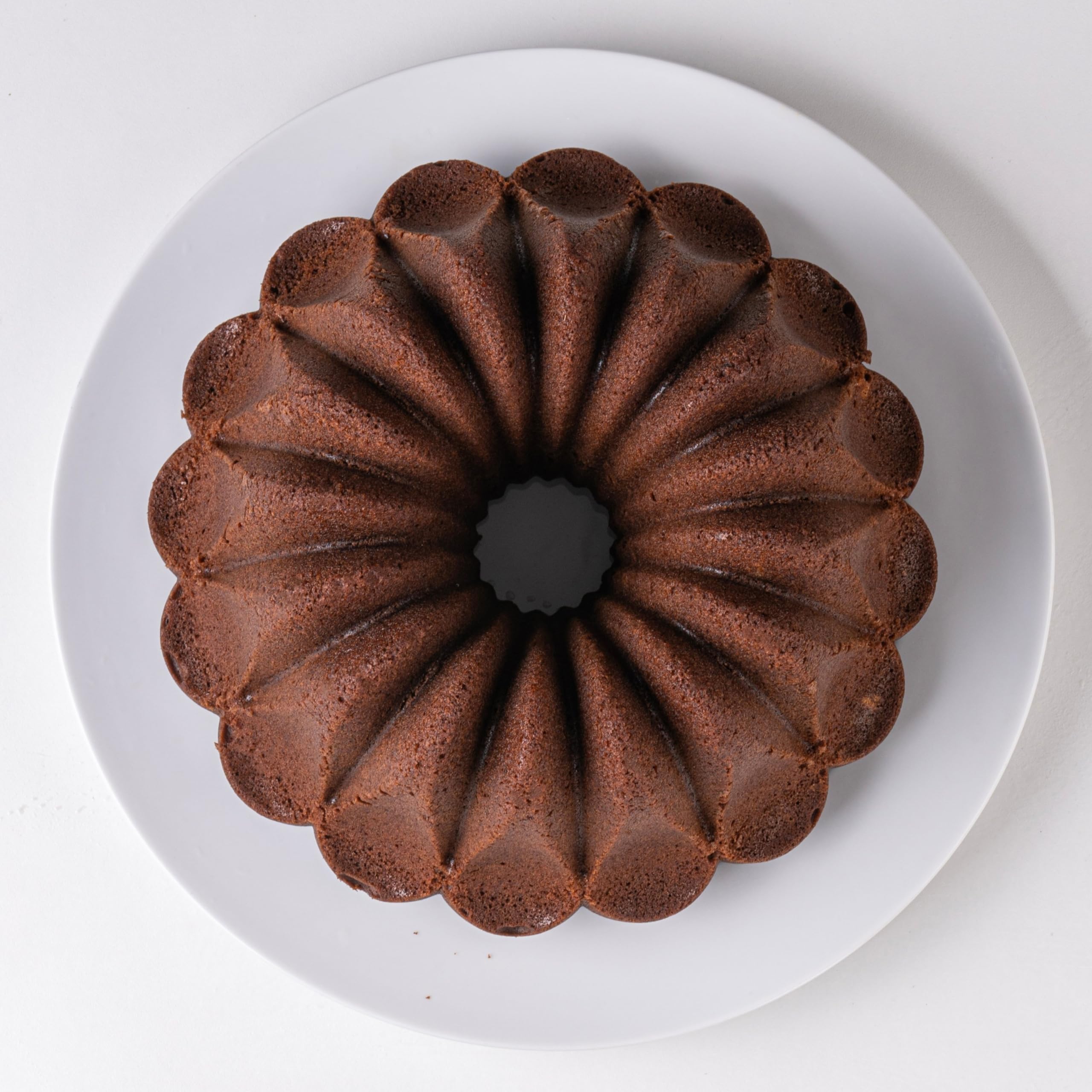 Bakers Secret Nonstick Fluted Cake Pans, Perfect For Bundt Cakes, Die Cast Aluminum Cake Pans, 2 Layers Non-Stick Coating For Ea