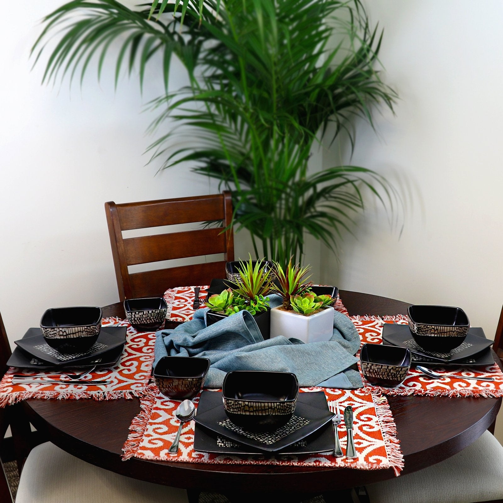 Elama Square Stoneware Pattern Dinnerware Dish Set, 16 Piece, Matte Black and Tan Tile