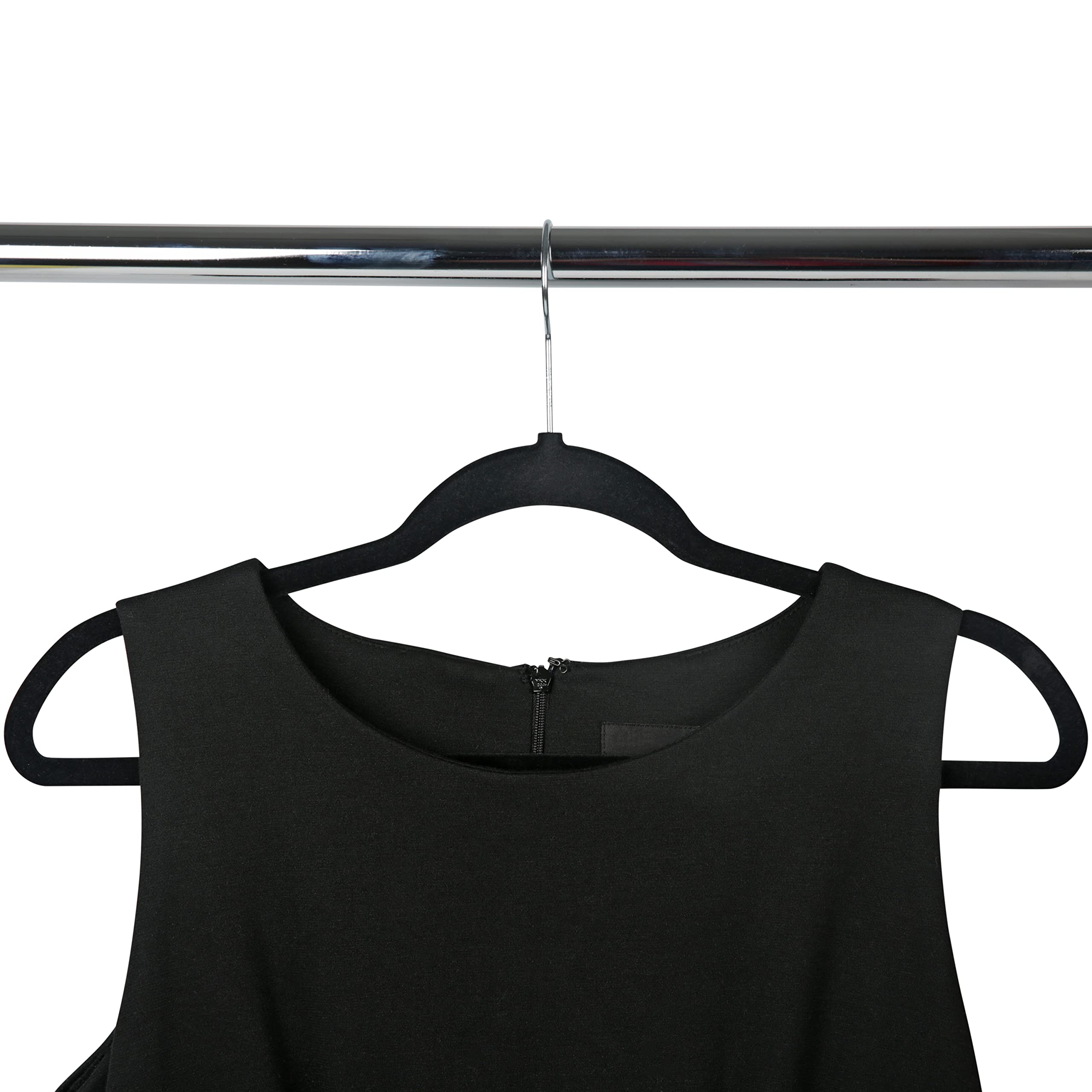Simplify 10 Super Slim Velvet Huggable Hangers in Chocolate