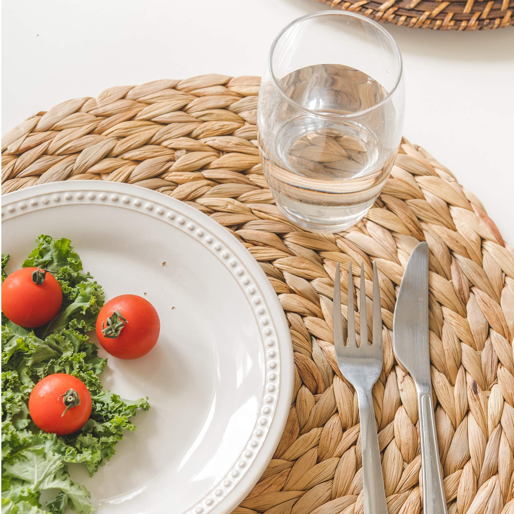 Artera Boho Round Woven Placemats - Set Of 4, Natural Wicker Placemats, Water Hyacinth Straw Braided Placemats, Heat Resistant N
