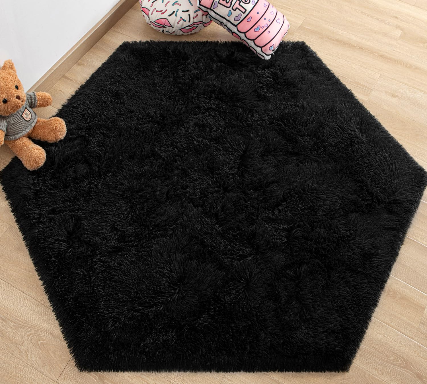 EVOIONOS Black Hexagon Rug, Fluffy Area Rug for Bedroom, 4x4.6 Feet Shag Cute Carpet for Kids Girls Room, Fuzzy Plush Ultra Soft