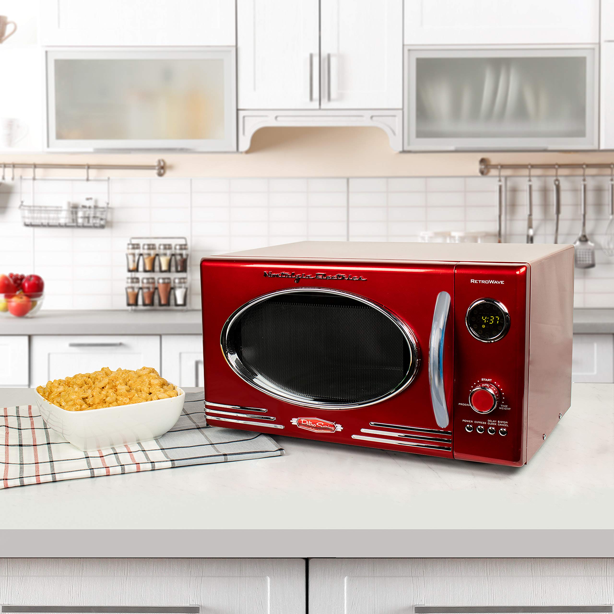 Nostalgia Rmo4Rr Retro Large 0.9 Cu Ft, 800-Watt Countertop Microwave Oven, 12 Pre-Programmed Cooking Settings, Digital Clock, E