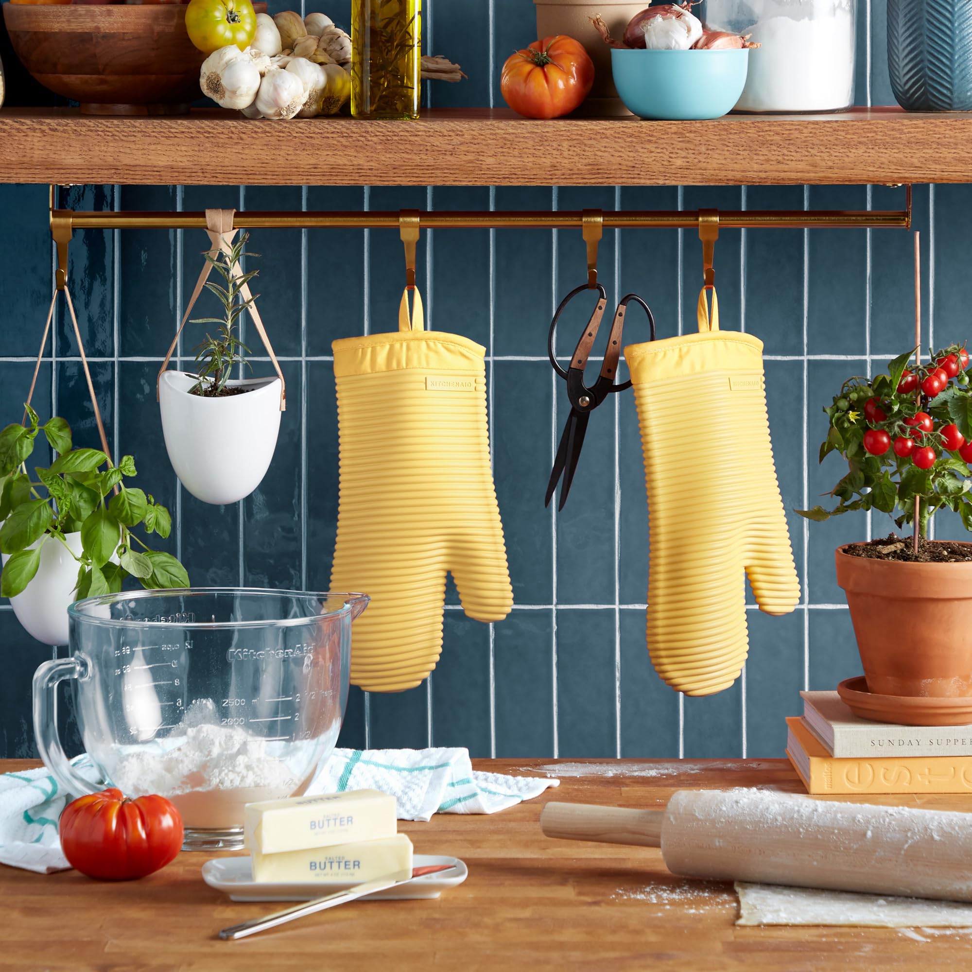 KITCHENAID Ribbed Soft Silicone Oven Mitt 2-Pack Set, 7.5x13, Butter Yellow
