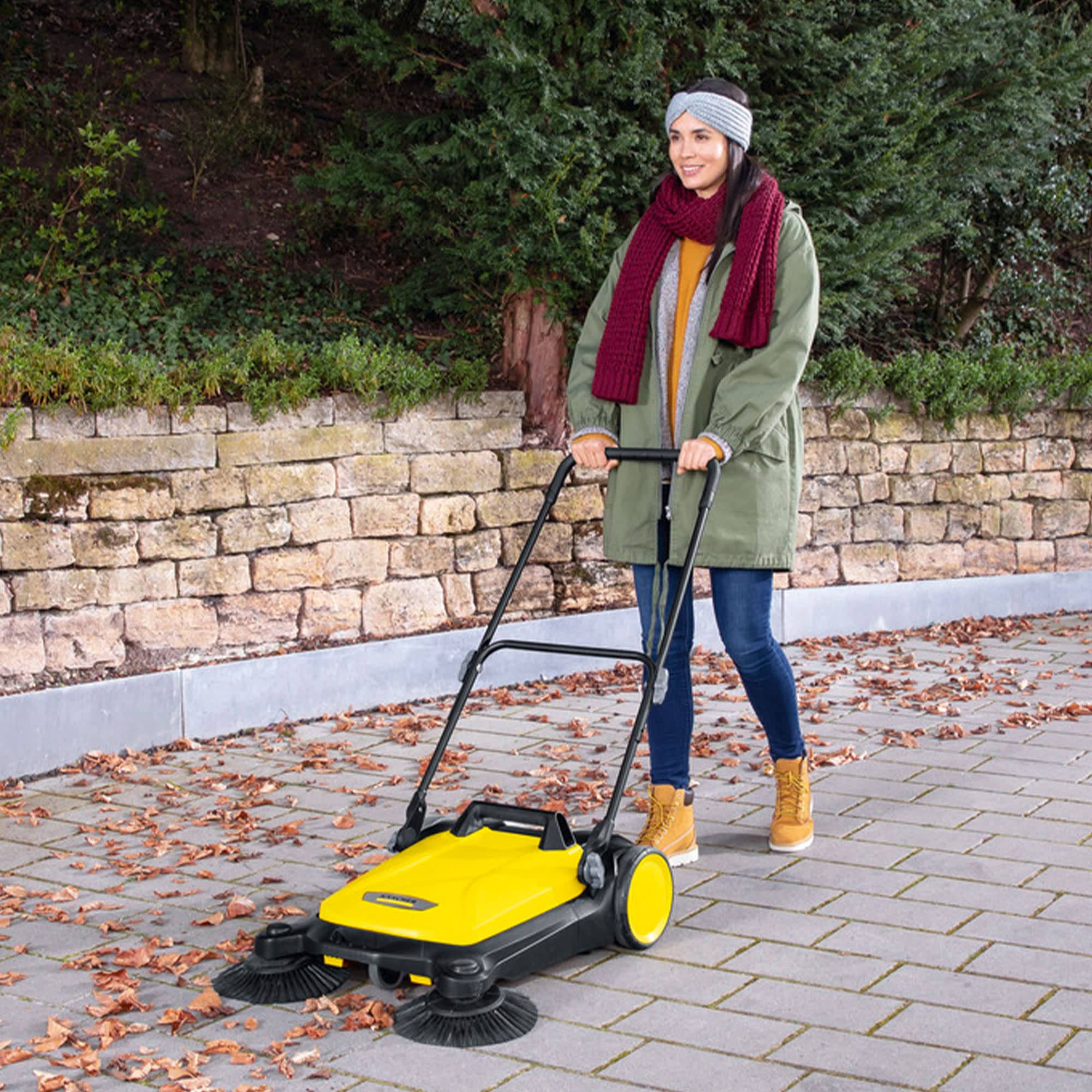 Krcher - S 4 Twin Walk-Behind Outdoor Hand Push Sweeper - 5.25 Gallon Capacity - 26.8'' Sweeping Width - Sweeps up to 26,000 ft/