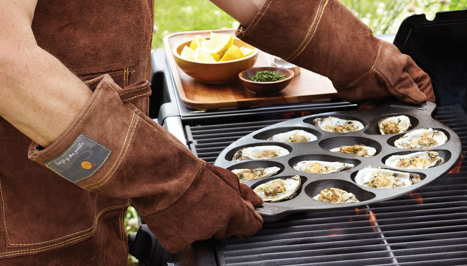 Outset Cast Iron Oyster Grill Pan, 12 Cavities, Black, Model 76225