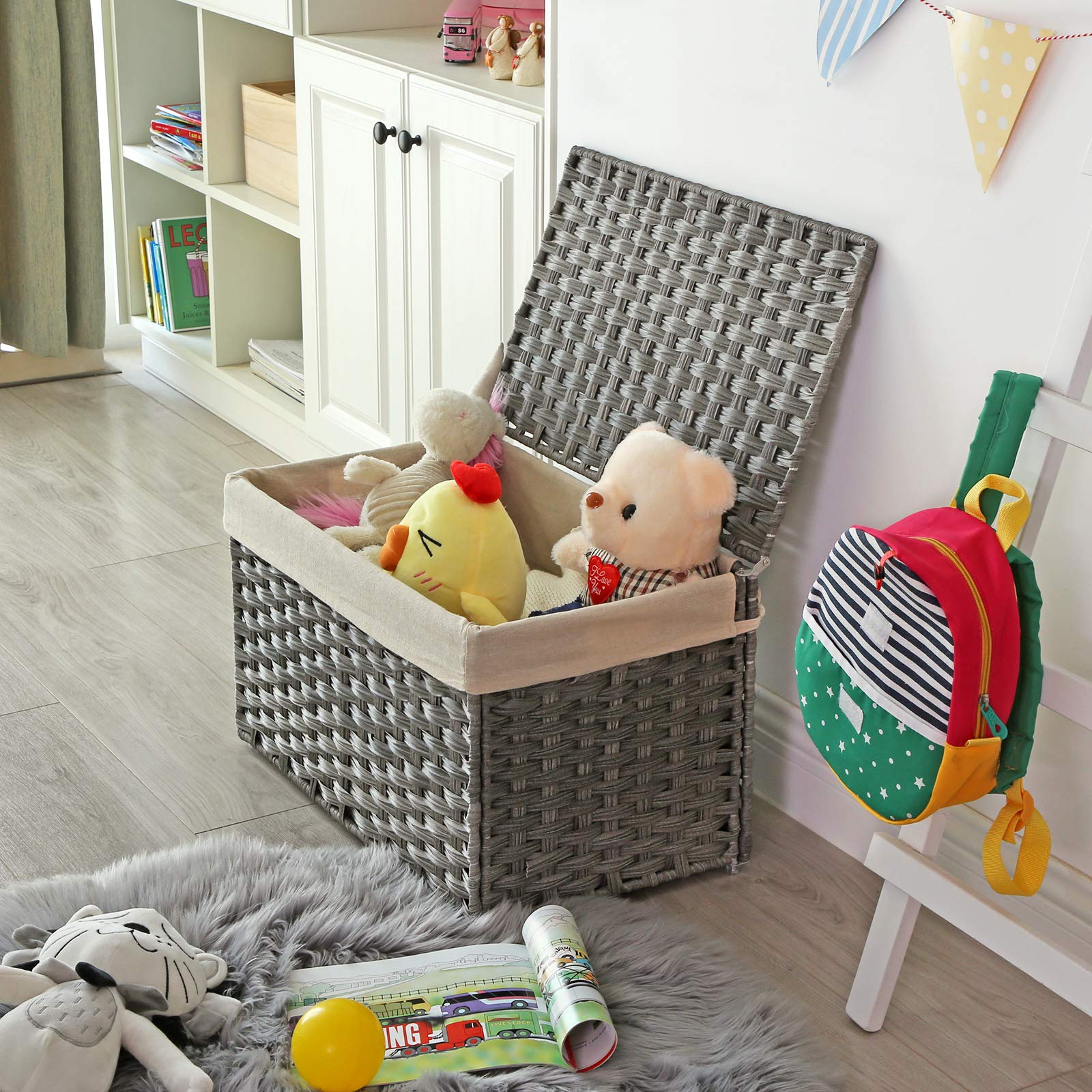 SONGMICS Storage Basket with Lid  Rattan-Style Storage Trunk with Cotton Liner and Handles  for Bedroom Closet Laundry Room  21.9 x 13.4 x 13.4 Inches  Gray URST56WG