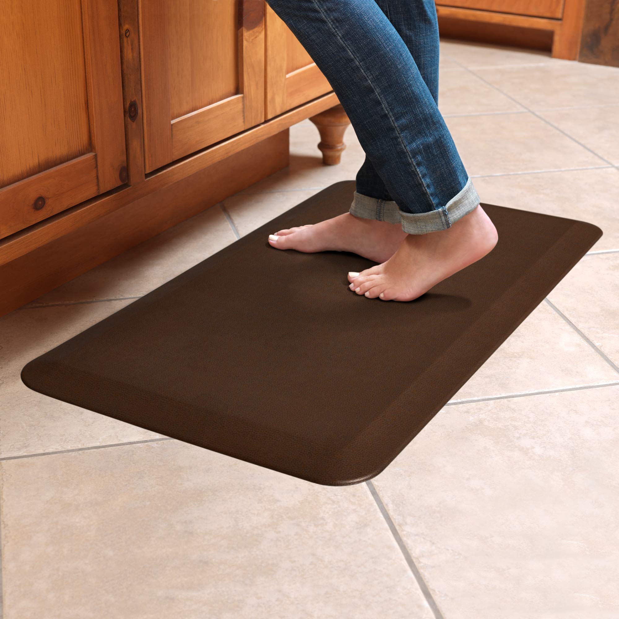 Gelpro Anti-Fatigue Designer Comfort Kitchen Floor Mat, 20X32   , Leather Grain Truffle Stain Resistant Surface With 3/4    Thic