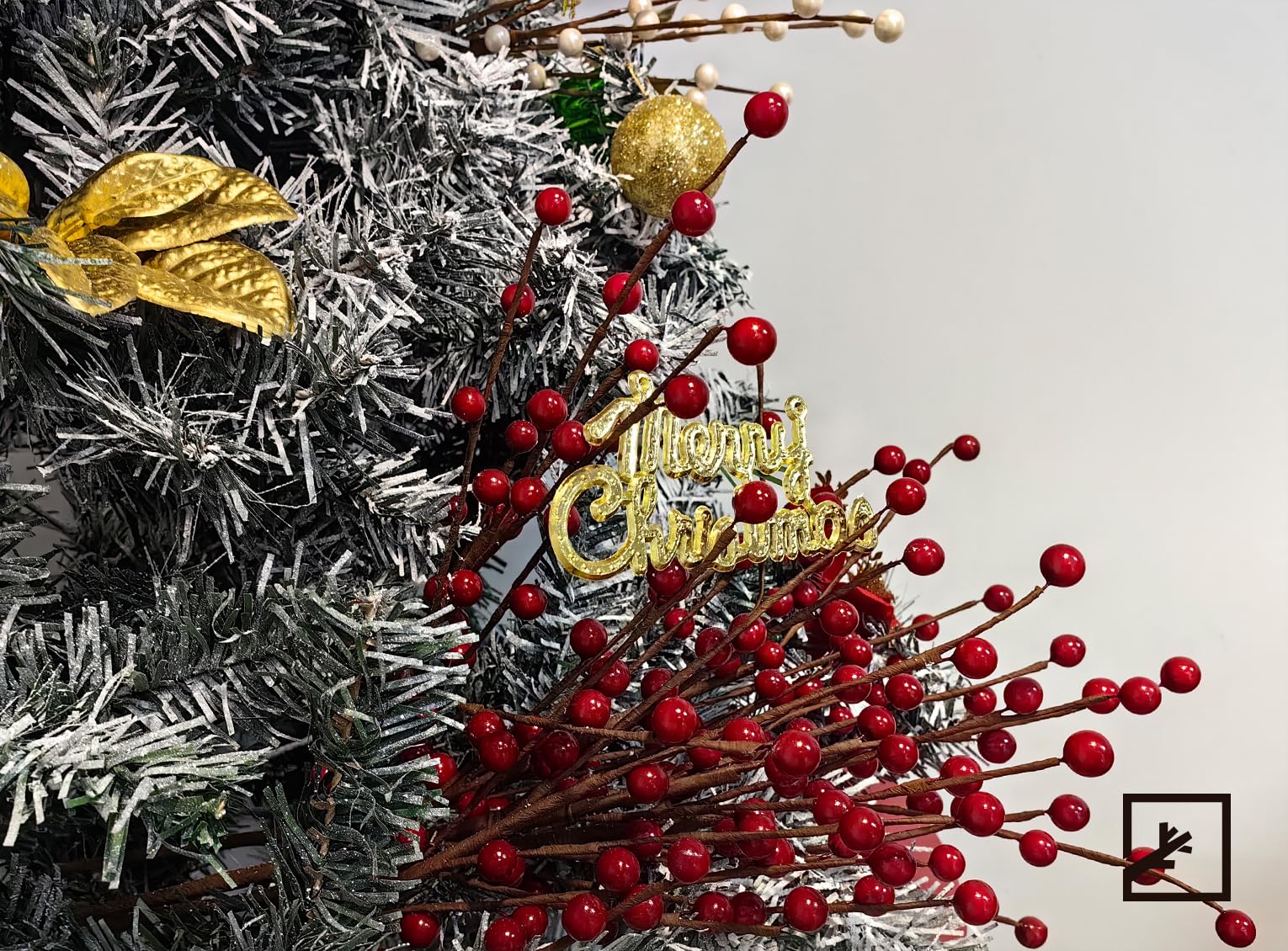 ZIFTY 15Pcs Christmas Artificial Holly Berry Stem, 16.5 Inch Holly Berry Pick Decorative Wire Branch Sprays for Christmas Tree D