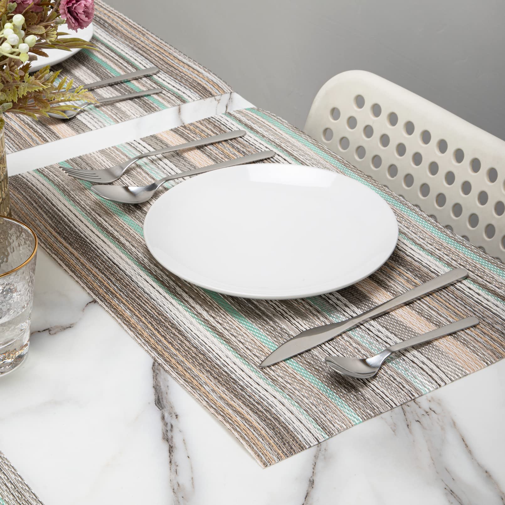 Winknowl Placemats, Washable Vinyl Woven Indoor And Outdoor Heat Stain And Water Resistant Elegant Table Mats For Dining Table S