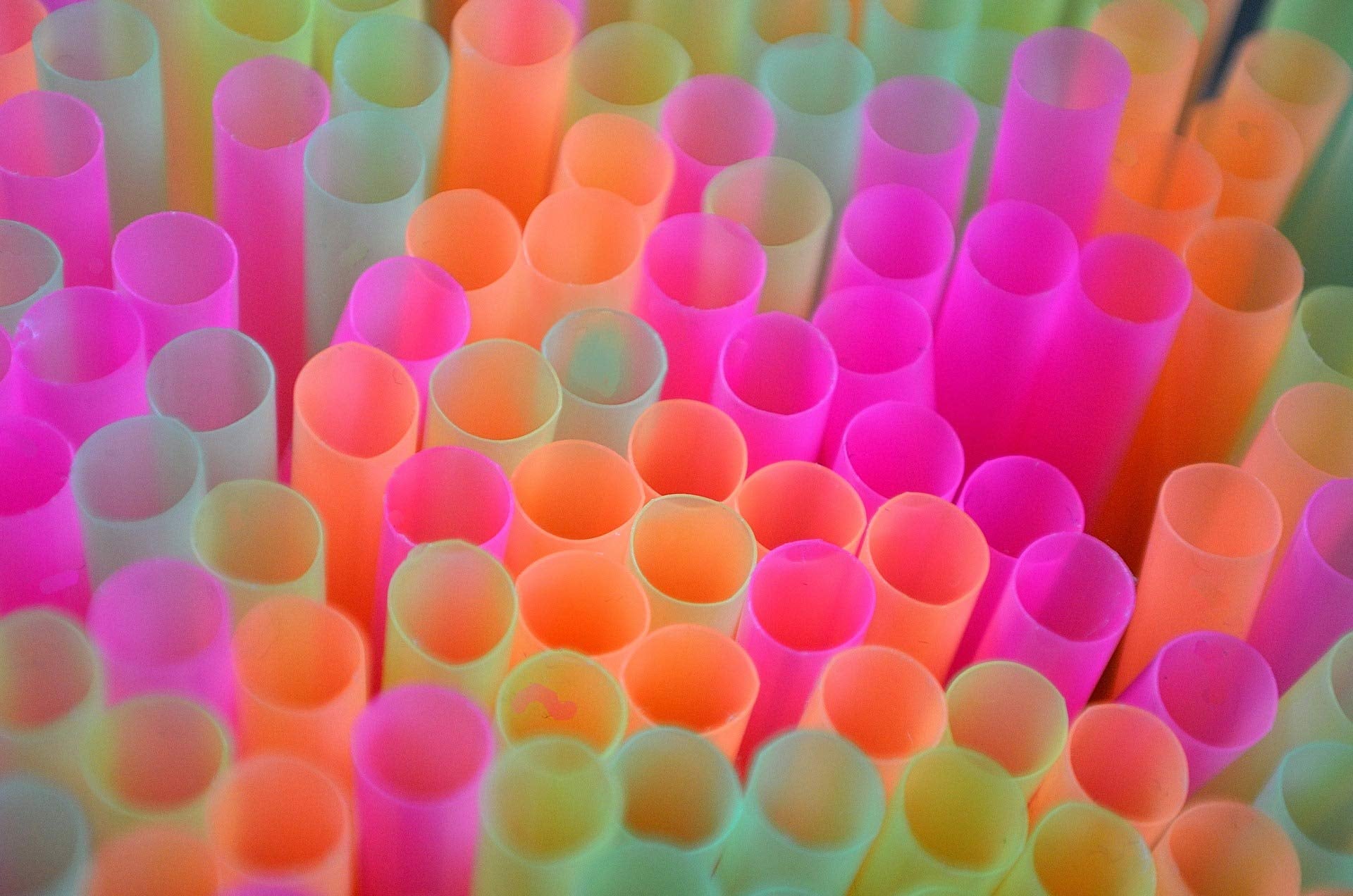 Alink 500-Pcs Neon Colored Flexible Drinking Straws, Plastic Disposable Bendy Straws - 7.75'' X 0.23''