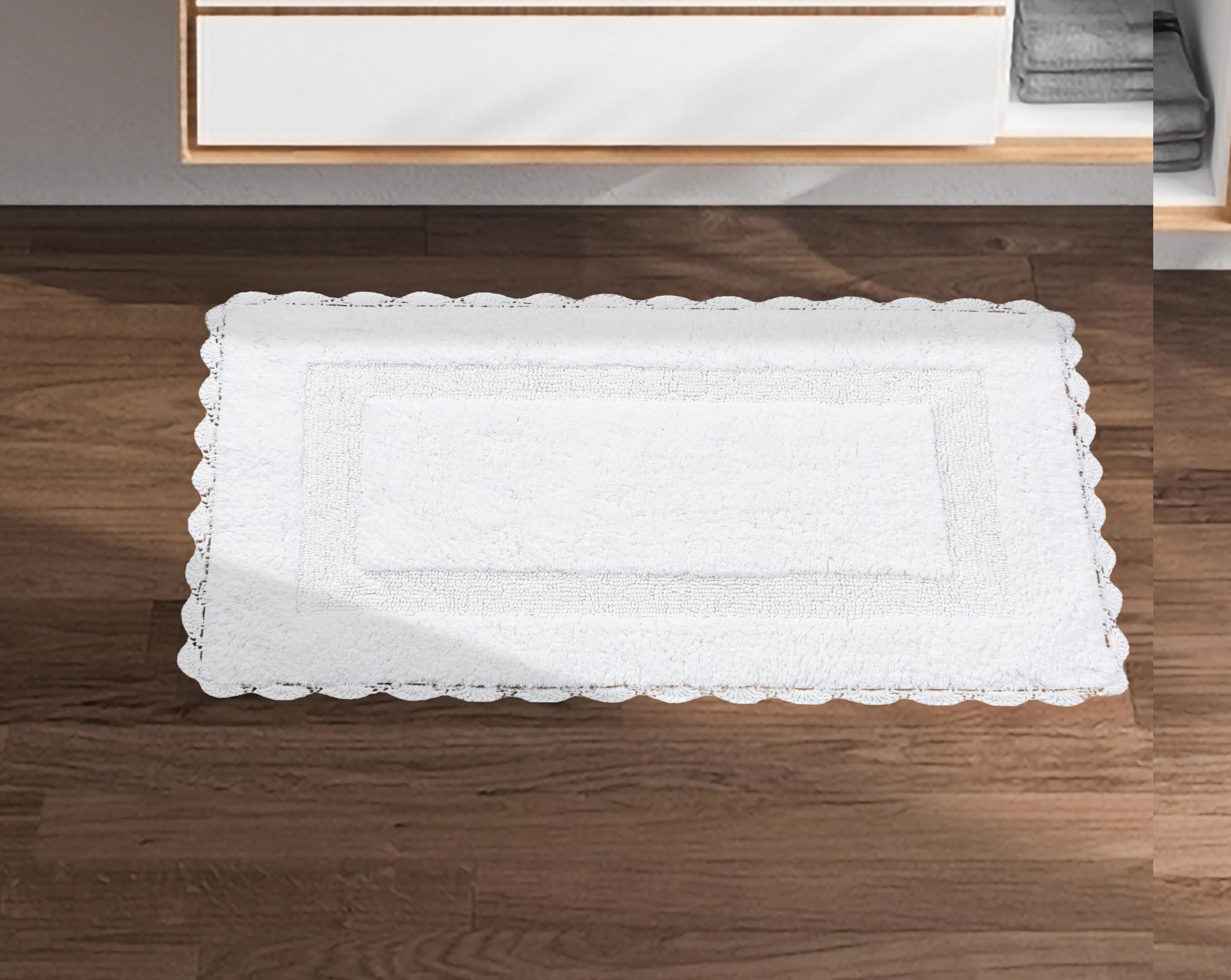 Bath Mat Rug 17''X24'' White, 100% Pure Cotton, Super Soft Bath Rugs, Plush & Absorbent, Hand Tufted Heavy Weight Construction,