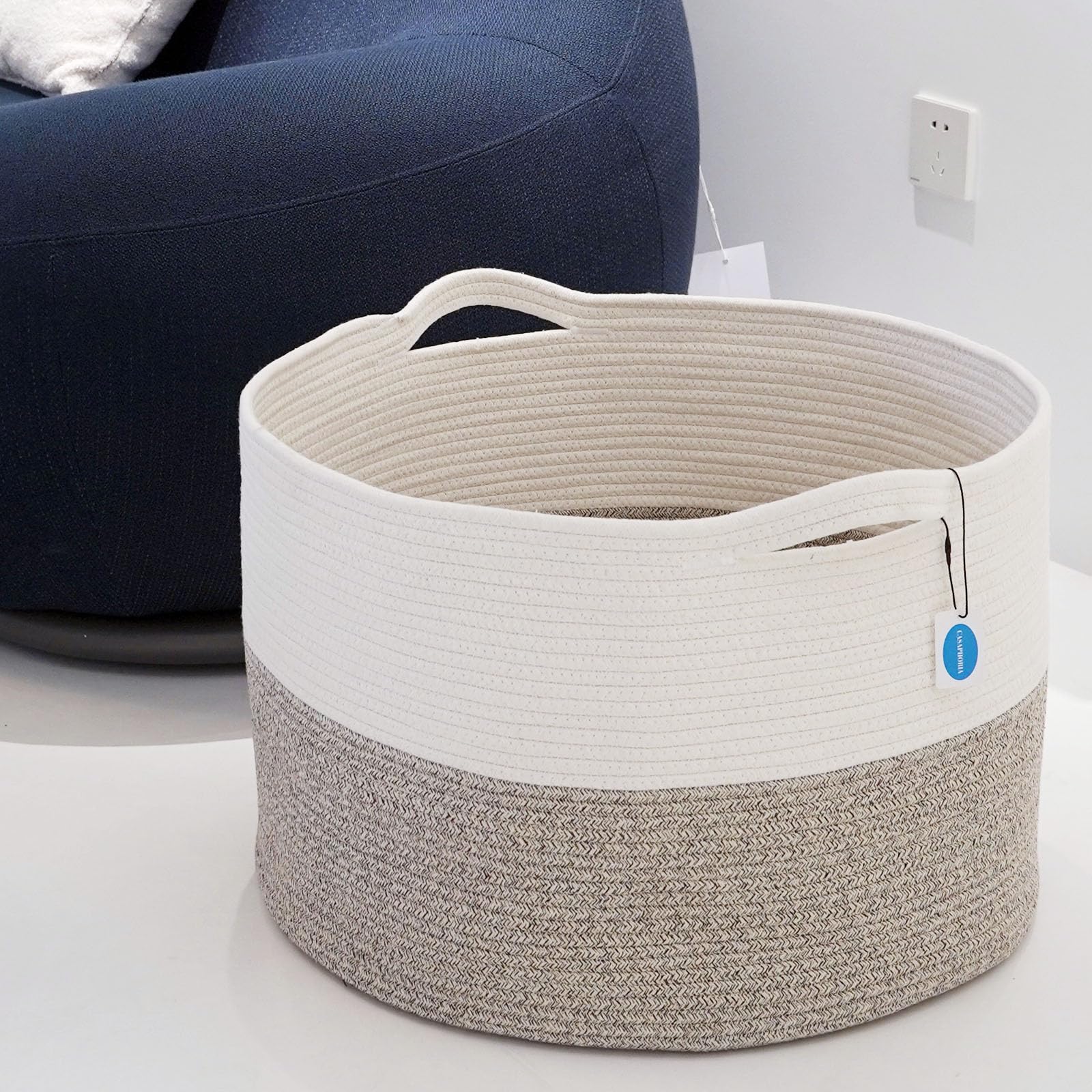Casaphoria XXXLarge Cotton Rope Basket 21.7 '' x 21.7 '' x 13.8 '' Woven Laundry Blanket Basket Basket with Handle Storage Comforter Cushions Thread Laundry Hamper