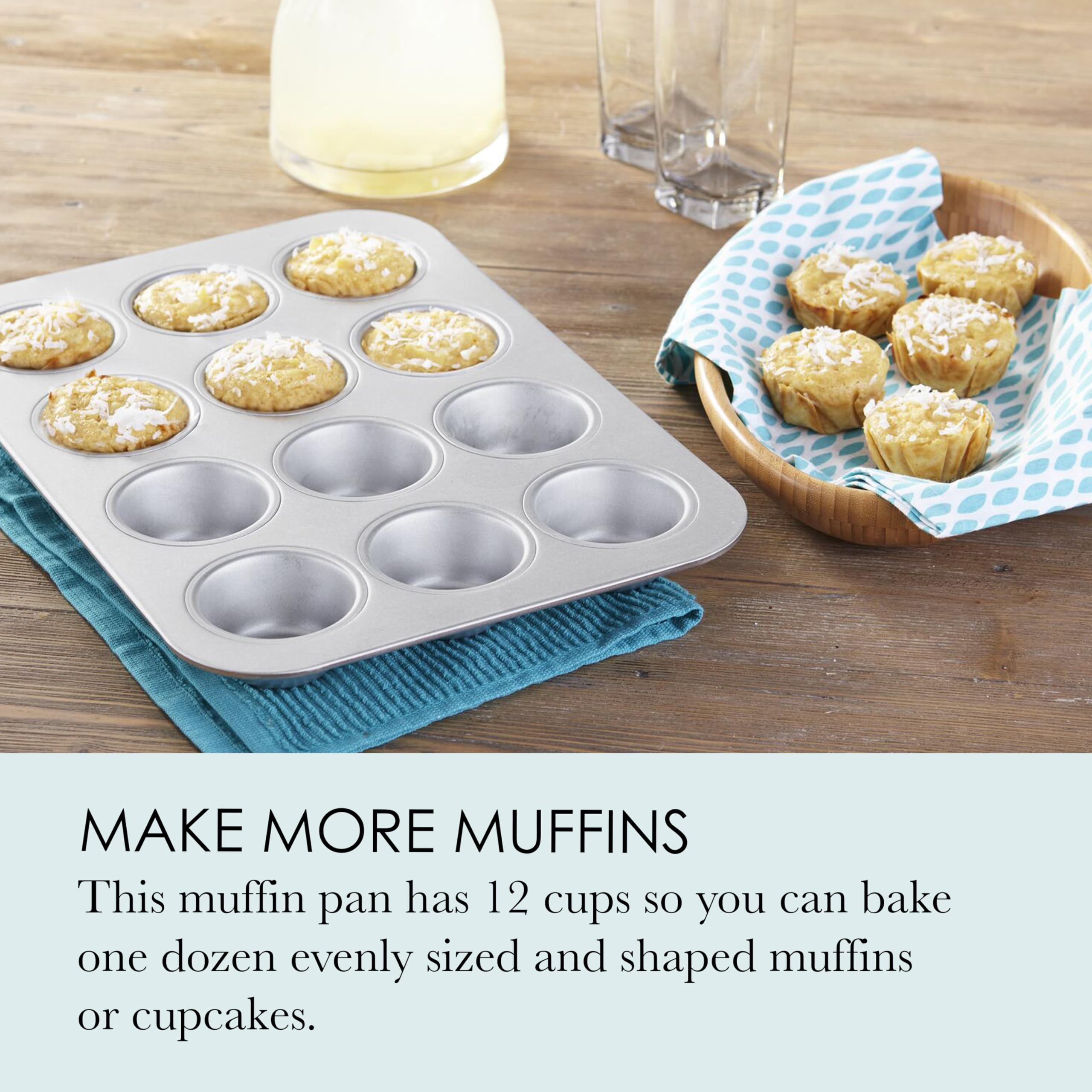 Chicago Metallic Commercial Ii Traditional Uncoated 12-Cup Muffin/Cupcake Pan, 15.75-Inch By 11-Inch