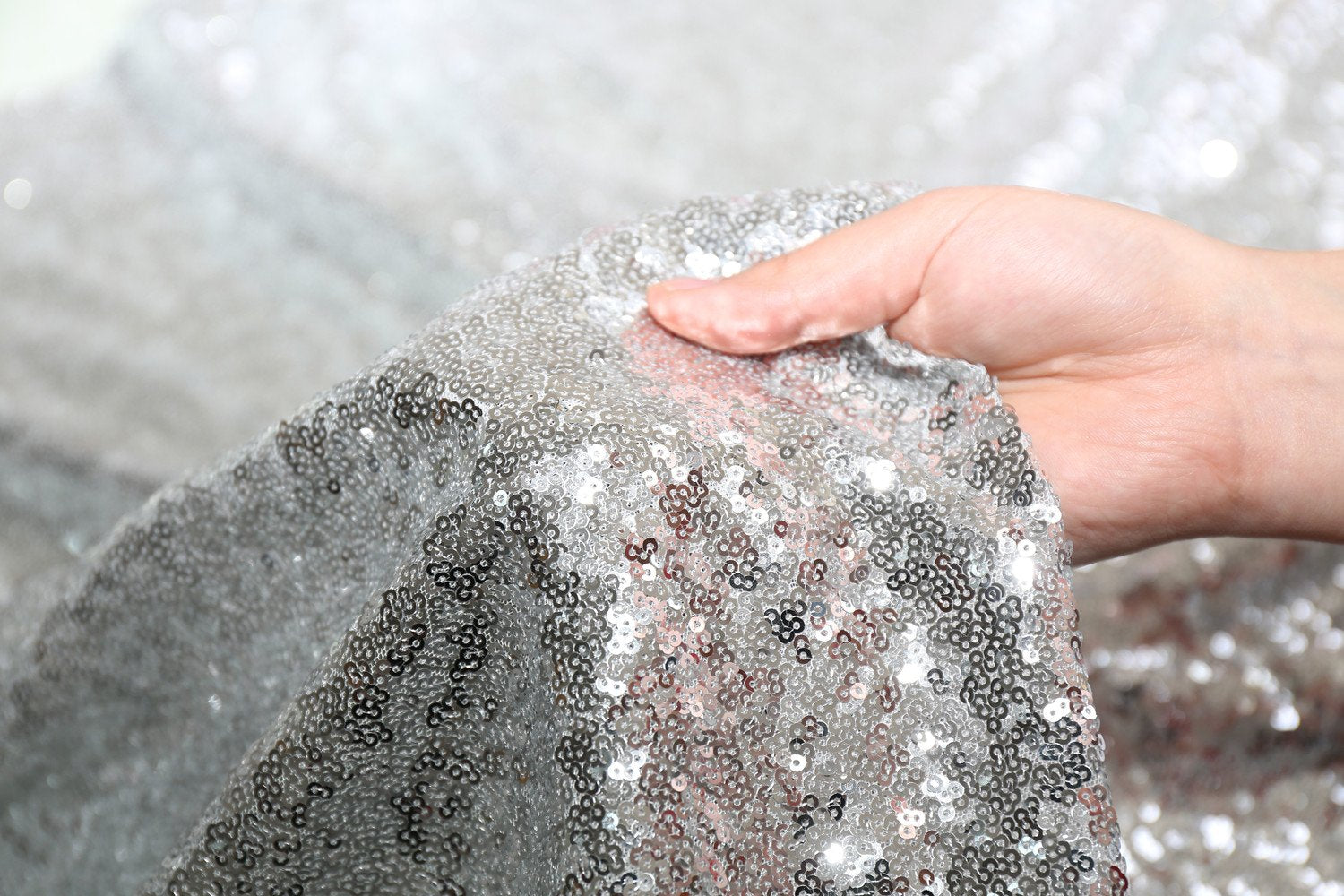 Partydelight Sequin Tablecloth, Sequin Table Overlay, Square, 70''X70'', Silver