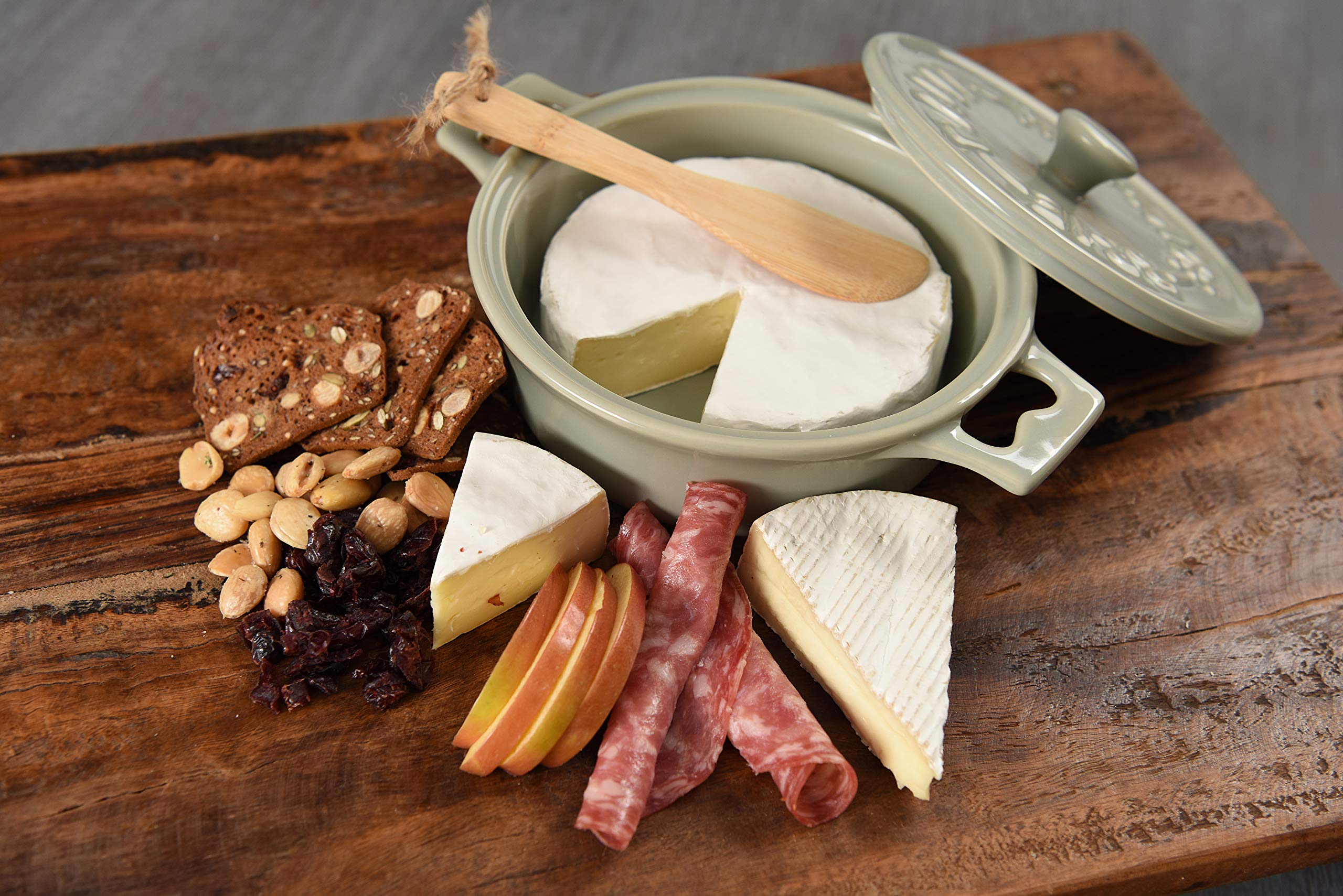 Creative Co-Op Brie Bakers With Lids & Wood Spreaders (Set Of 2 Colors)