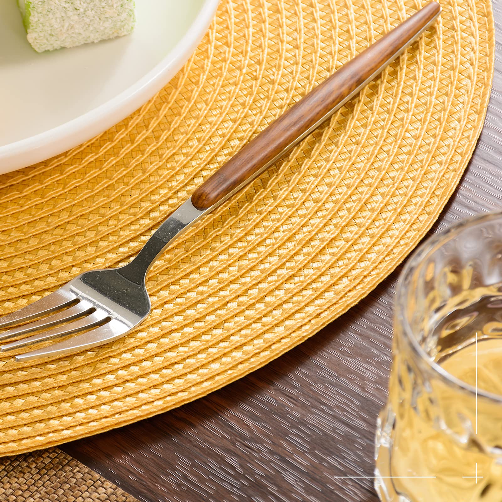 Funwheat Round Braided Placemats Set Of 6 Table Mats For Dining Tables Woven Washable Non-Slip Place Mats 15Inch For Spring(Yell