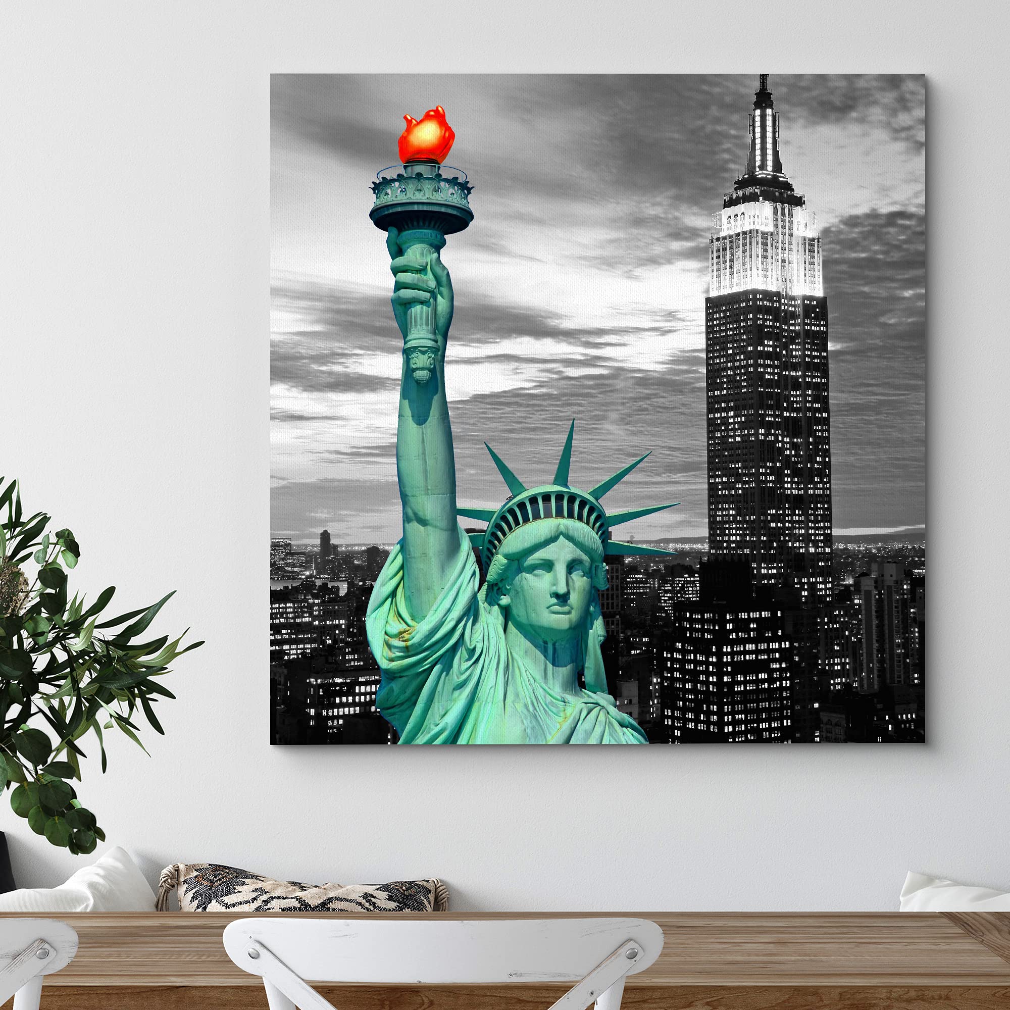 Wall26 Canvas Print Wall Art Pop Of Color Statue Of Liberty Architecture & Maps Cities Photography Realism Chic Scenic Relax/Cal