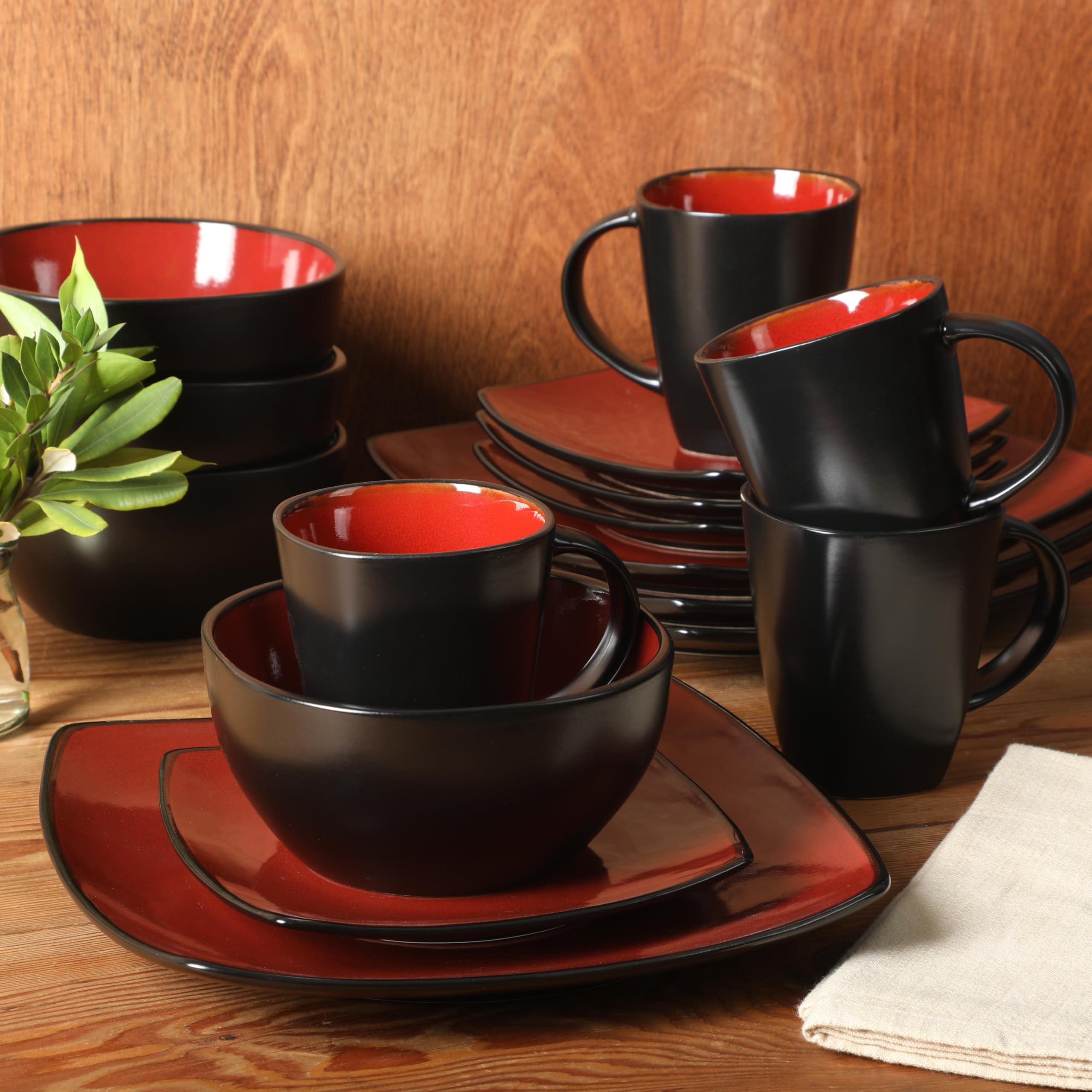 Gibson Soho Lounge Square Reactive Glaze Dinnerware Set, Red, Service for 4 (16pcs)