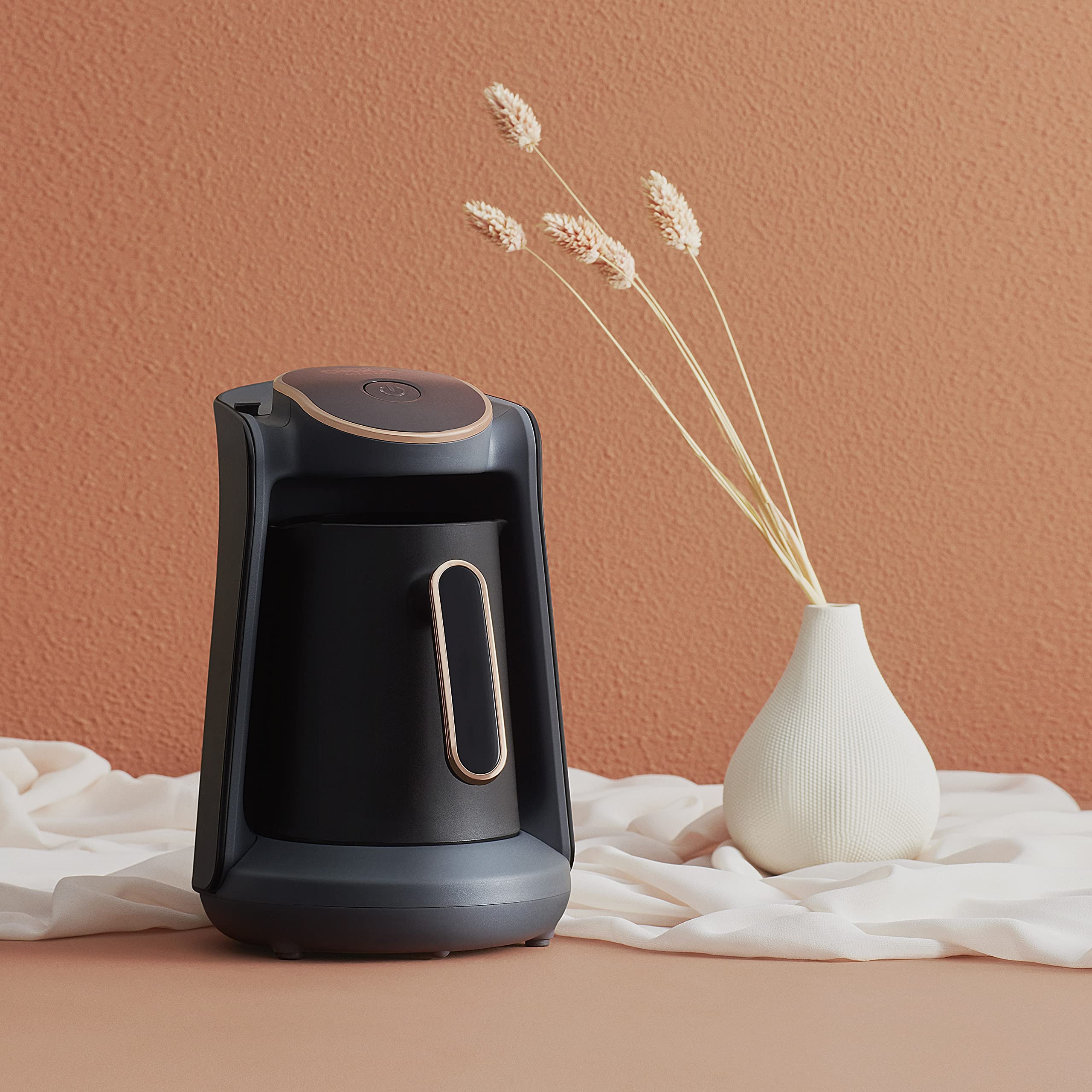 Arzum Okka Minio Automatic Turkish/Greek Coffee Machine, Usa 120V Ul, 4 Cups, Black/Gold