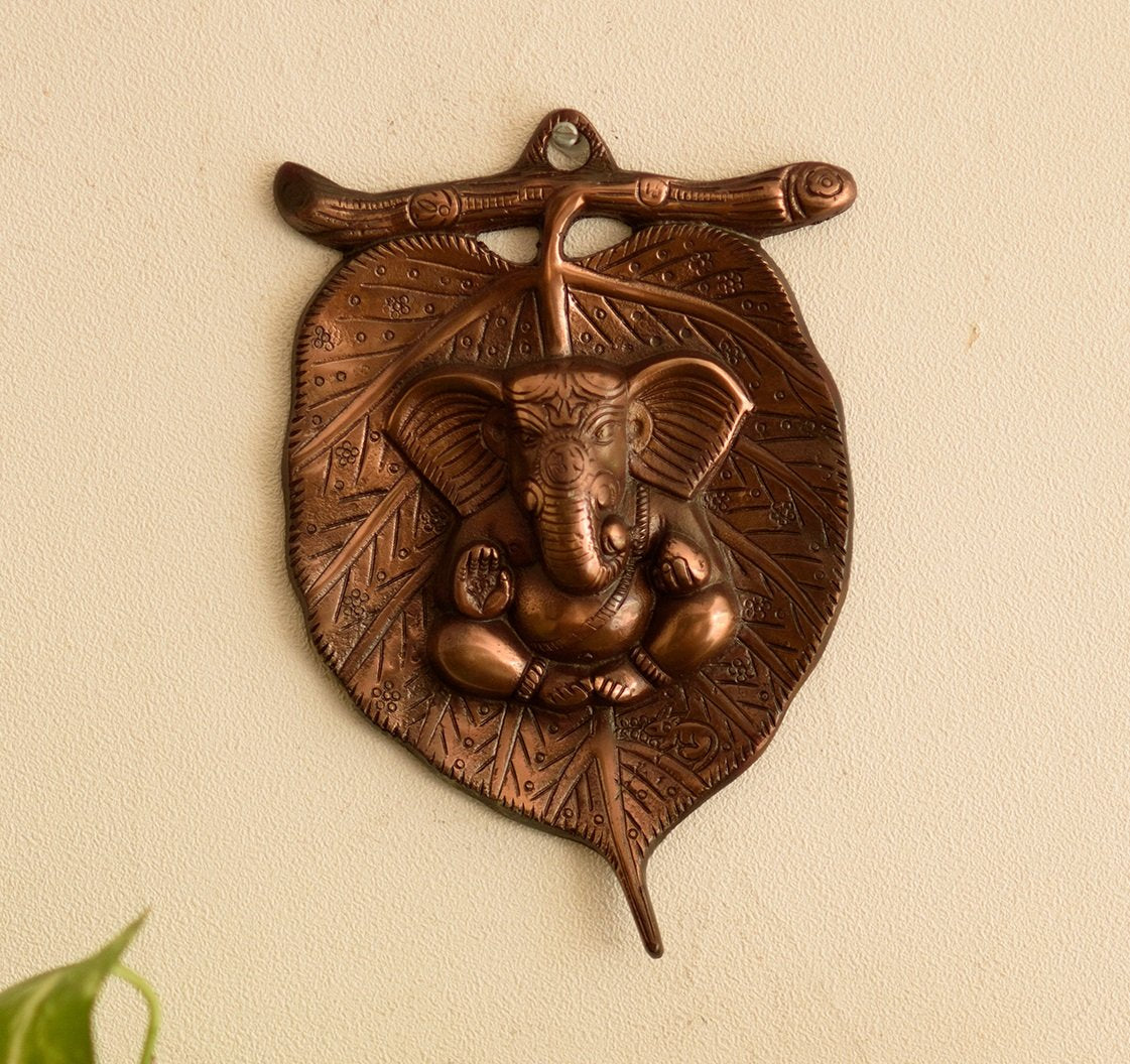 Ecraftindia Metal Wall Hanging Of Lord Ganesha On Leaf (Lxwxh - 5.5Inx0.5Inx8.5In)