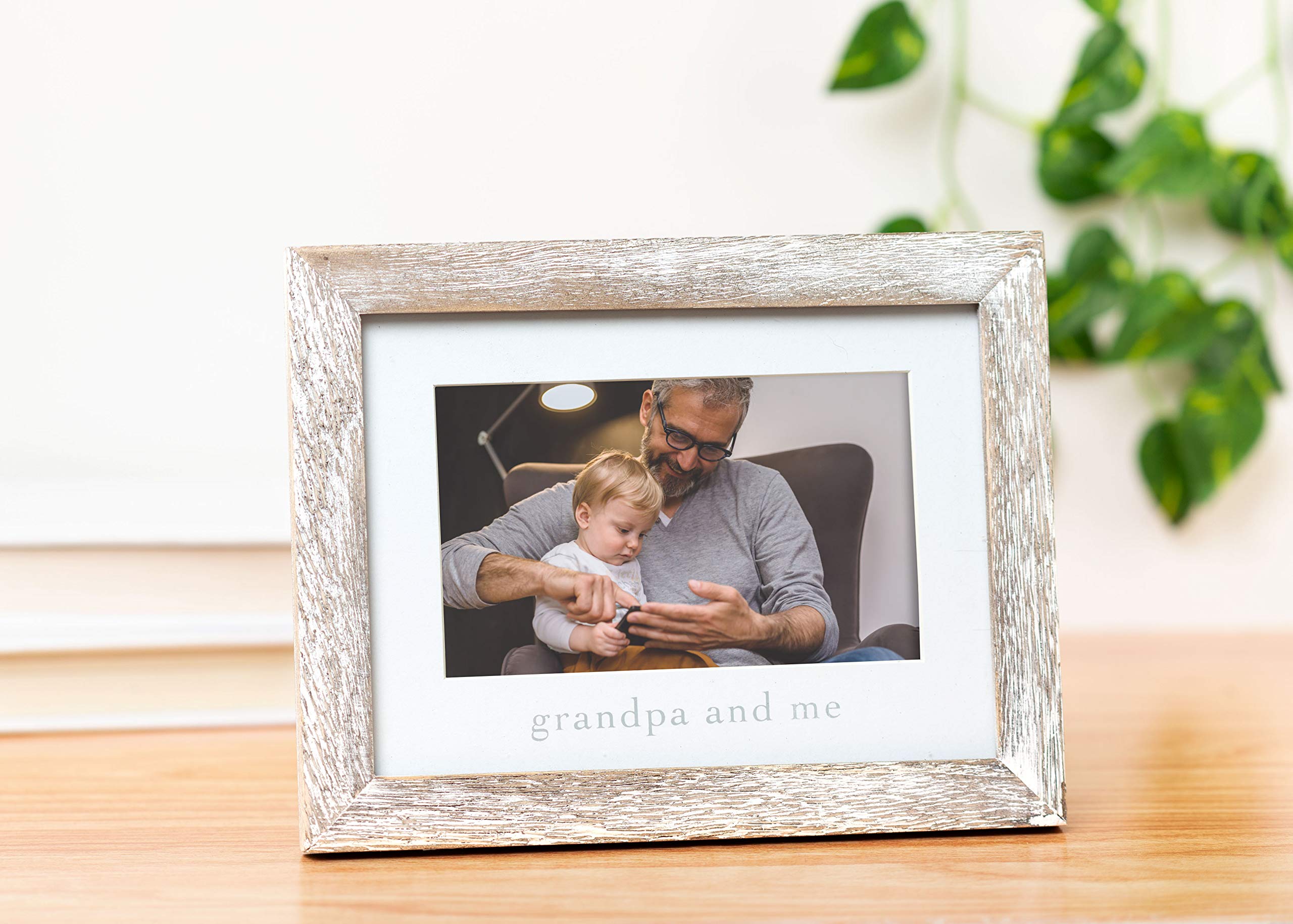 Pearhead Grandpa and Me Rustic Picture Frame, Gender Neutral Nursery Decor, Farmhouse Style Wall or Tabletop Display, Gift for N