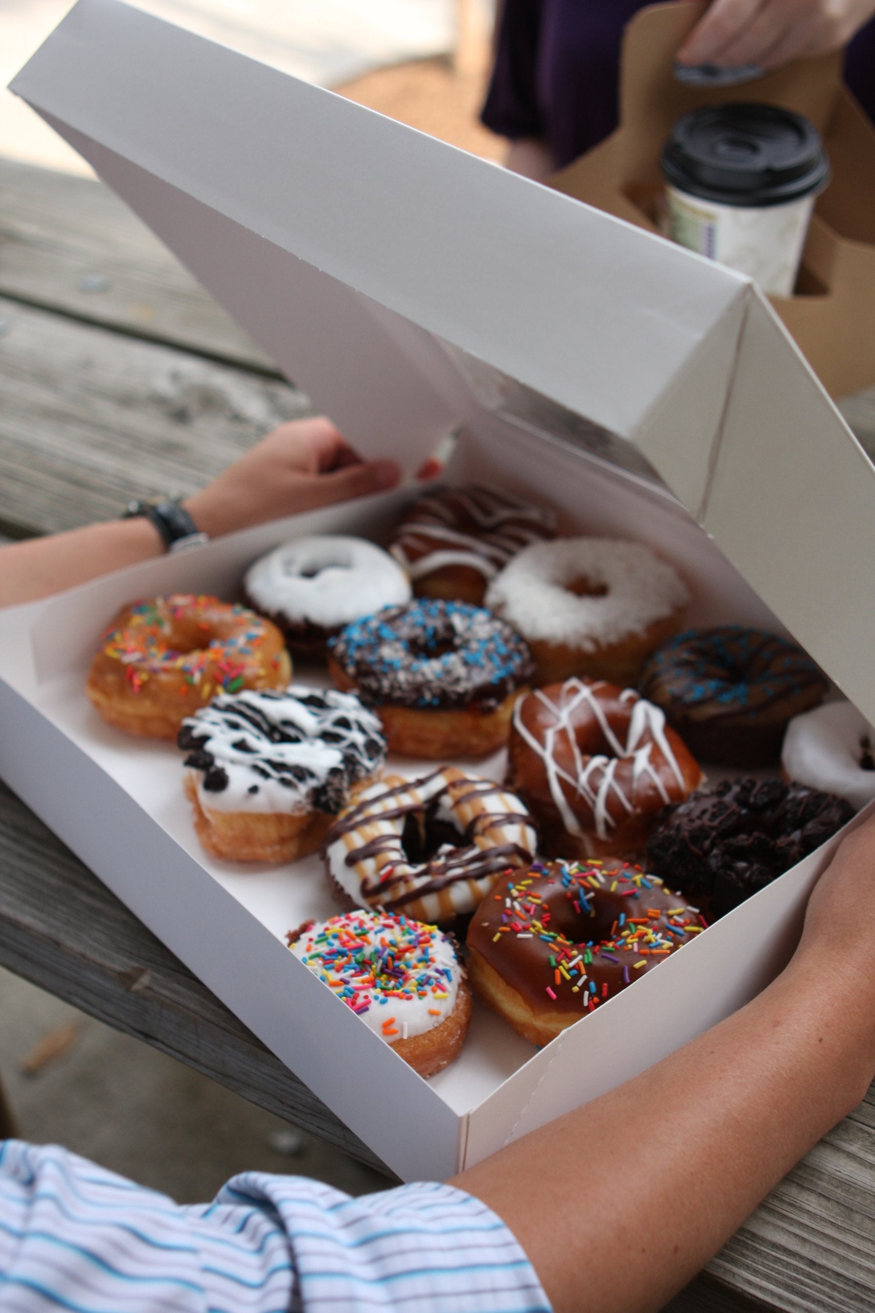 Sct Donut Boxes, 15 X 11.5 X 2.25, White, Paper, 100/Carton