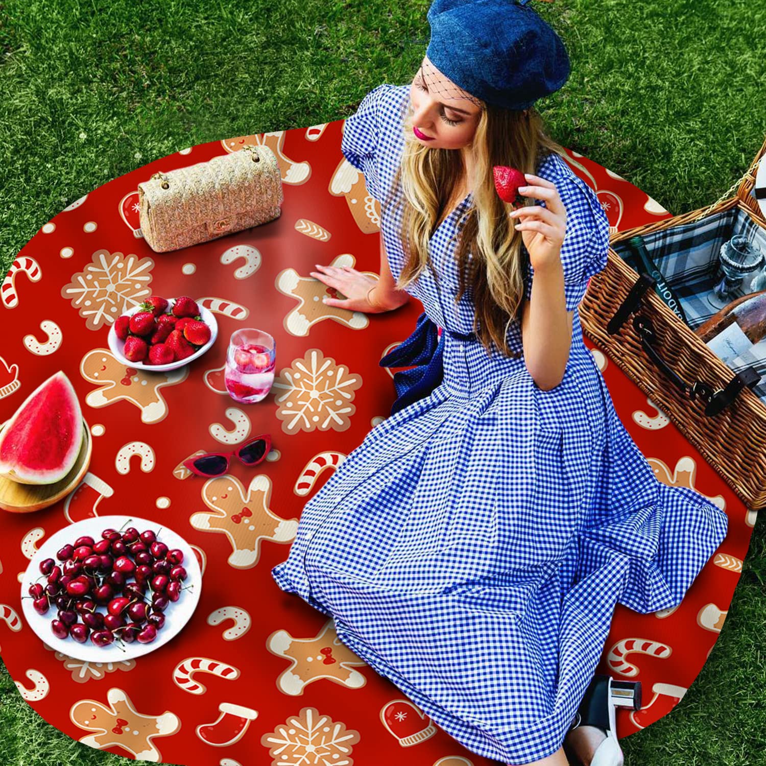 Christmas Round Tablecloth 60 Inch Gingerbread Man Snowflake Waterproof Oil-Proof Table Cloth Candy Cane Glove Kitchen Spillproo