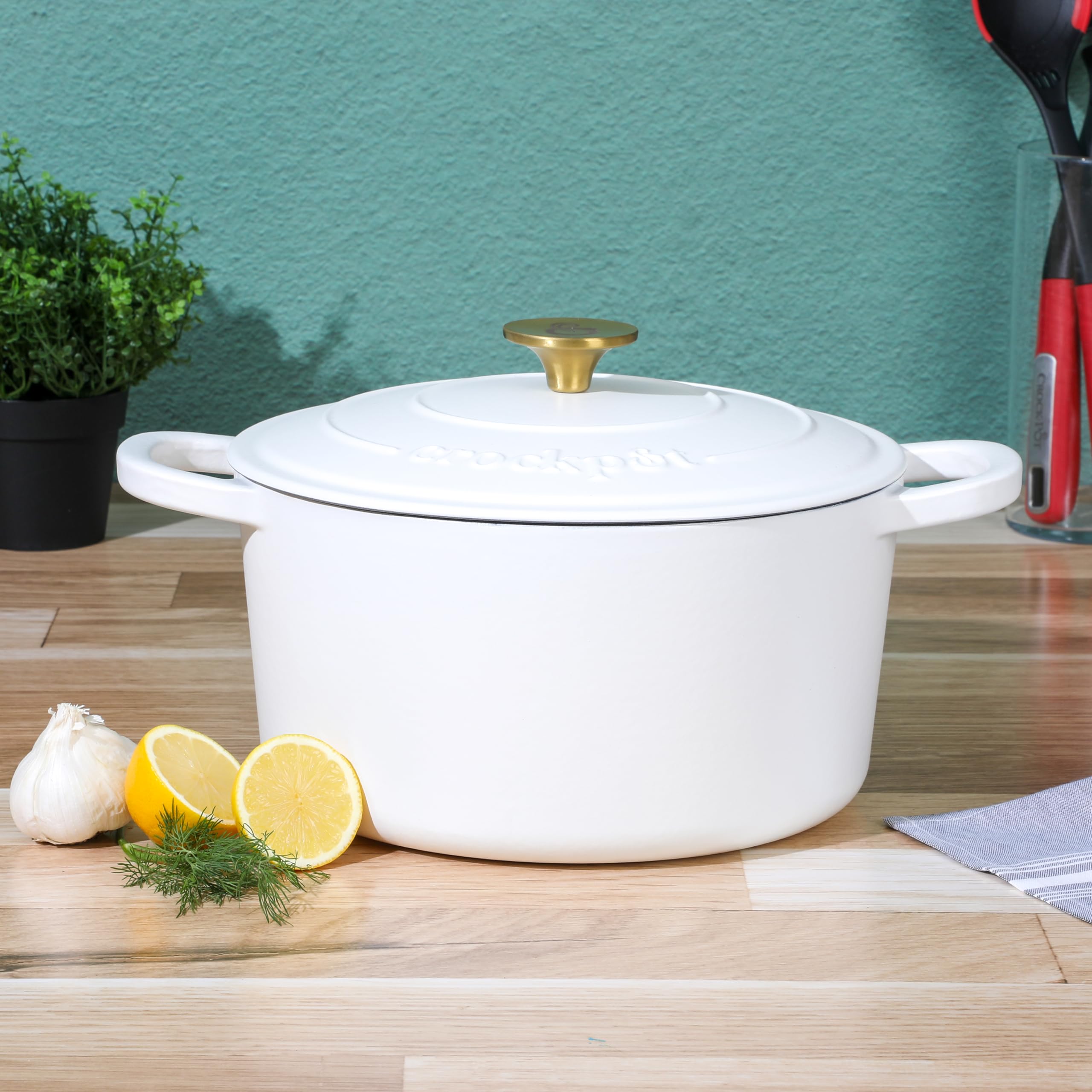 Crock Pot Artisan 6-Quart Round European Enameled Dutch Oven Pot With Lid - Matte Linen White W/Gold Knob