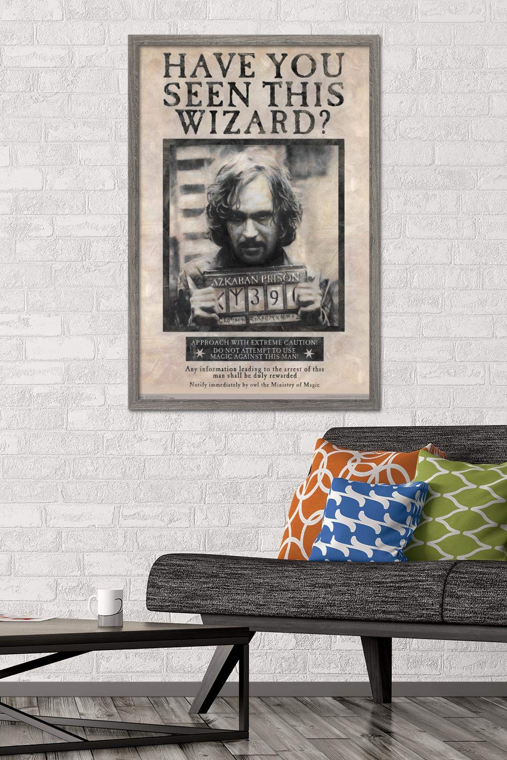 Trends International The Wizarding World: Harry Potter - Sirius Black Wanted Poster Wall Poster, 22.375'' X 34'', Poster & Mount