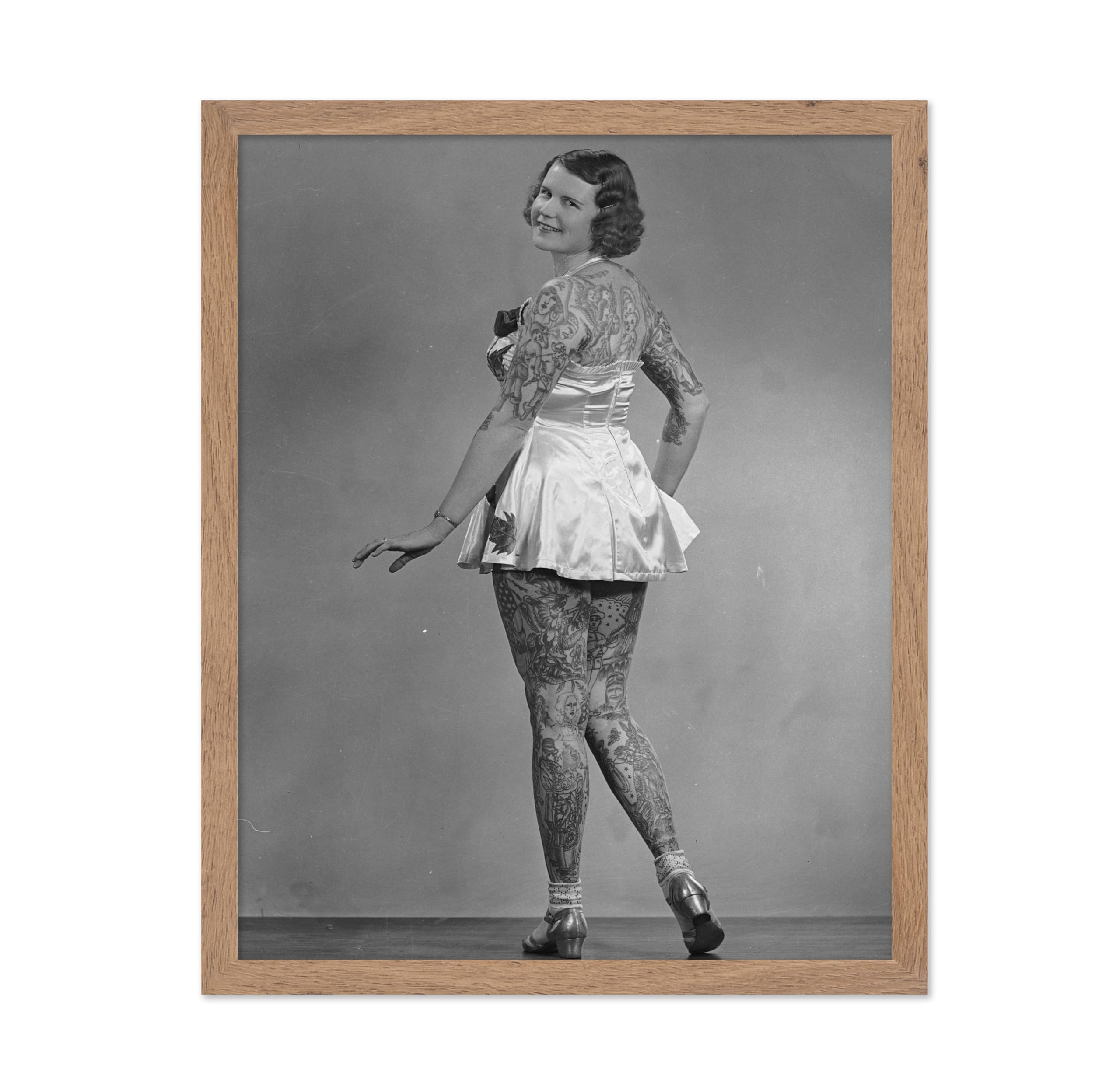 Poster Master Tattooed Venus Poster - Betty Broadbent Print - Photography Art - Tattoo Art - Black & White Art - Fashion Art - G
