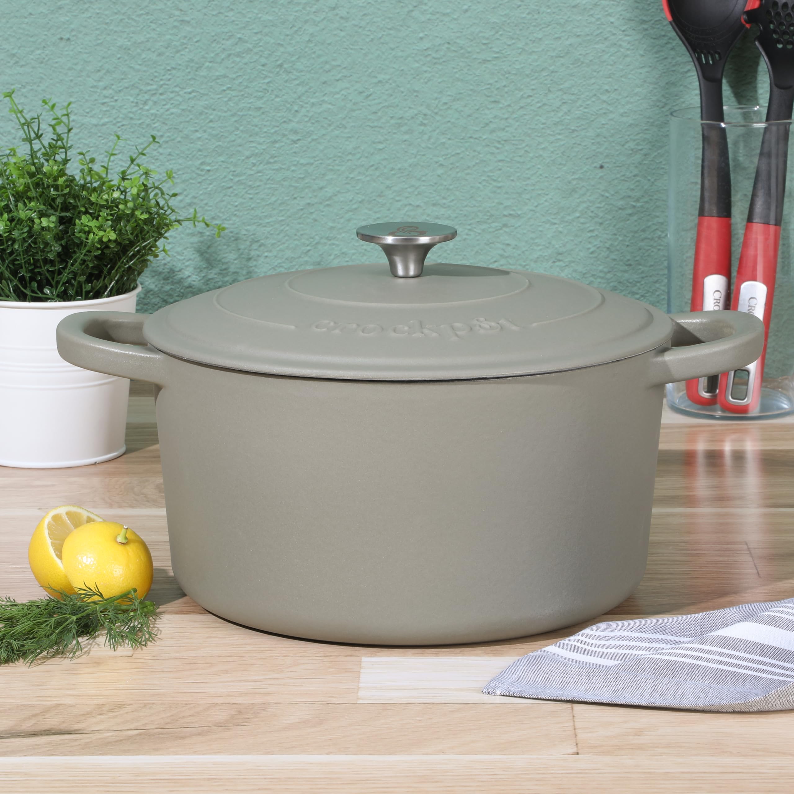 Crock Pot Artisan 7-Quart Round European Enameled Cast Iron Dutch Oven Pot With Lid - Matte Green